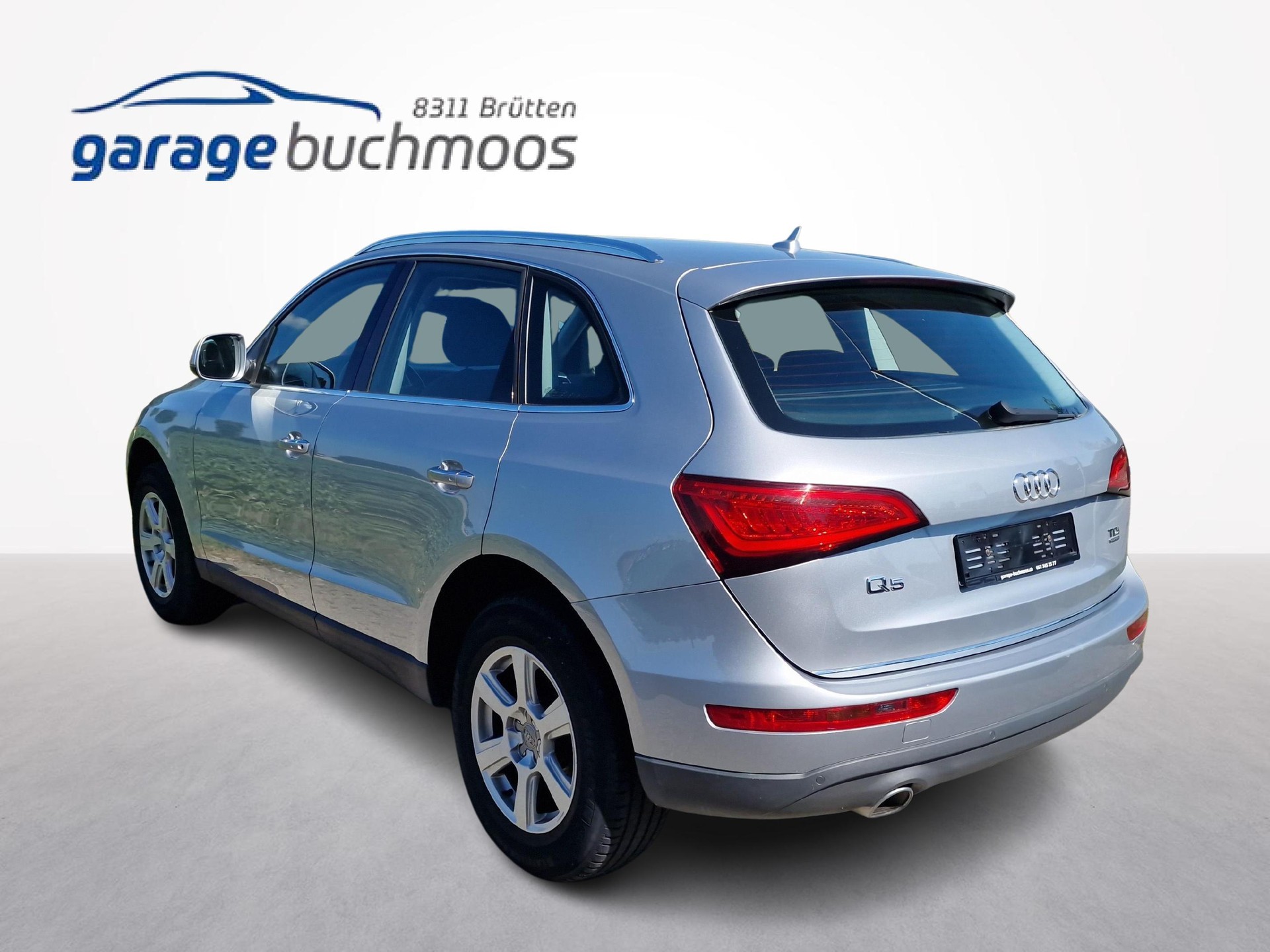 AUDI Q5 2.0 TFSI quattro T-Tronic-image-2