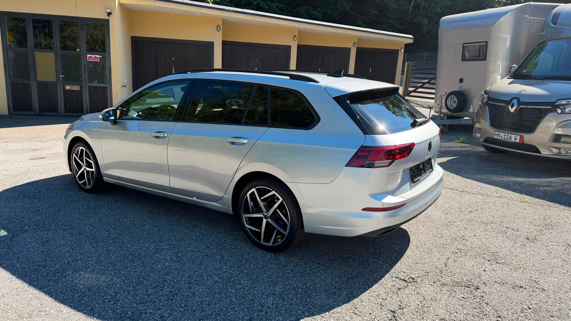 VW Golf 1.0 eTSI mHEV ACTLife DSG-image-4
