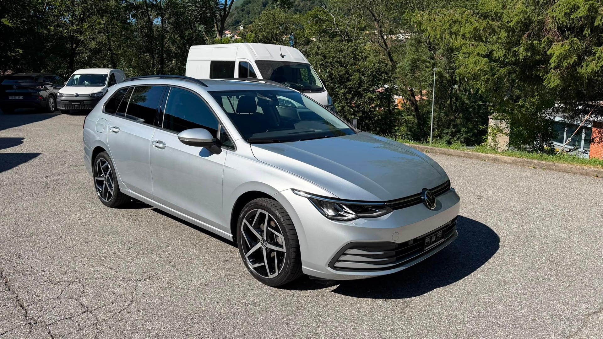 VW Golf 1.0 eTSI mHEV ACTLife DSG-image-0