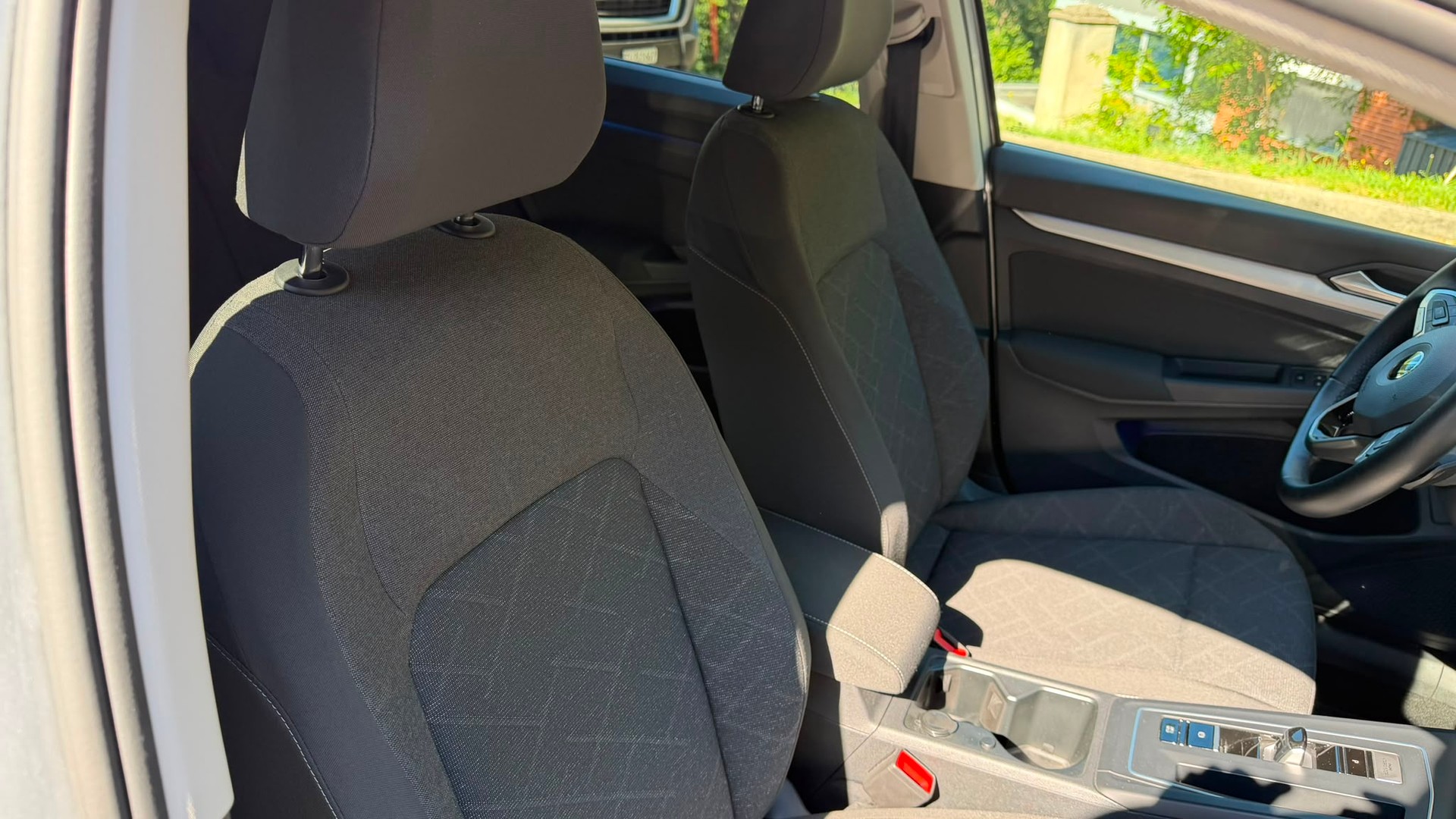 VW Golf 1.0 eTSI mHEV ACTLife DSG-image-19