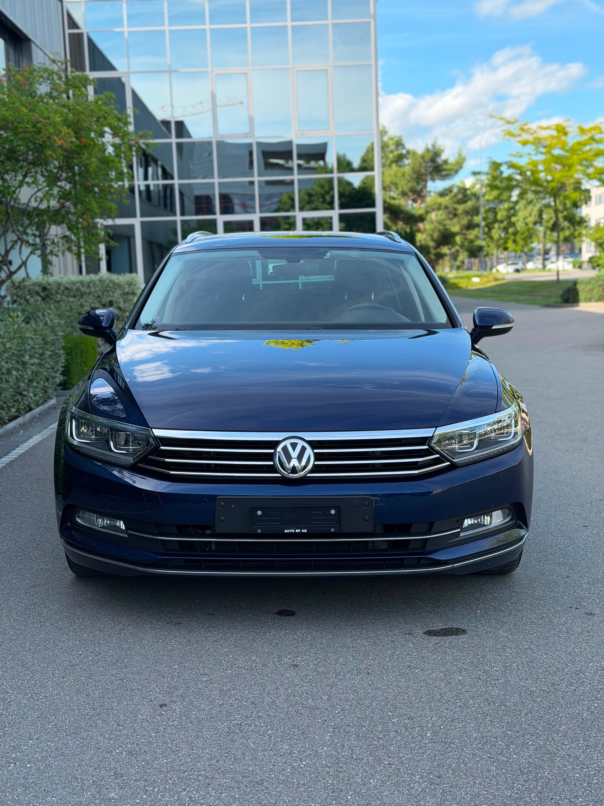 VW Passat Variant 2.0 TDI BMT Highline DSG-image-2