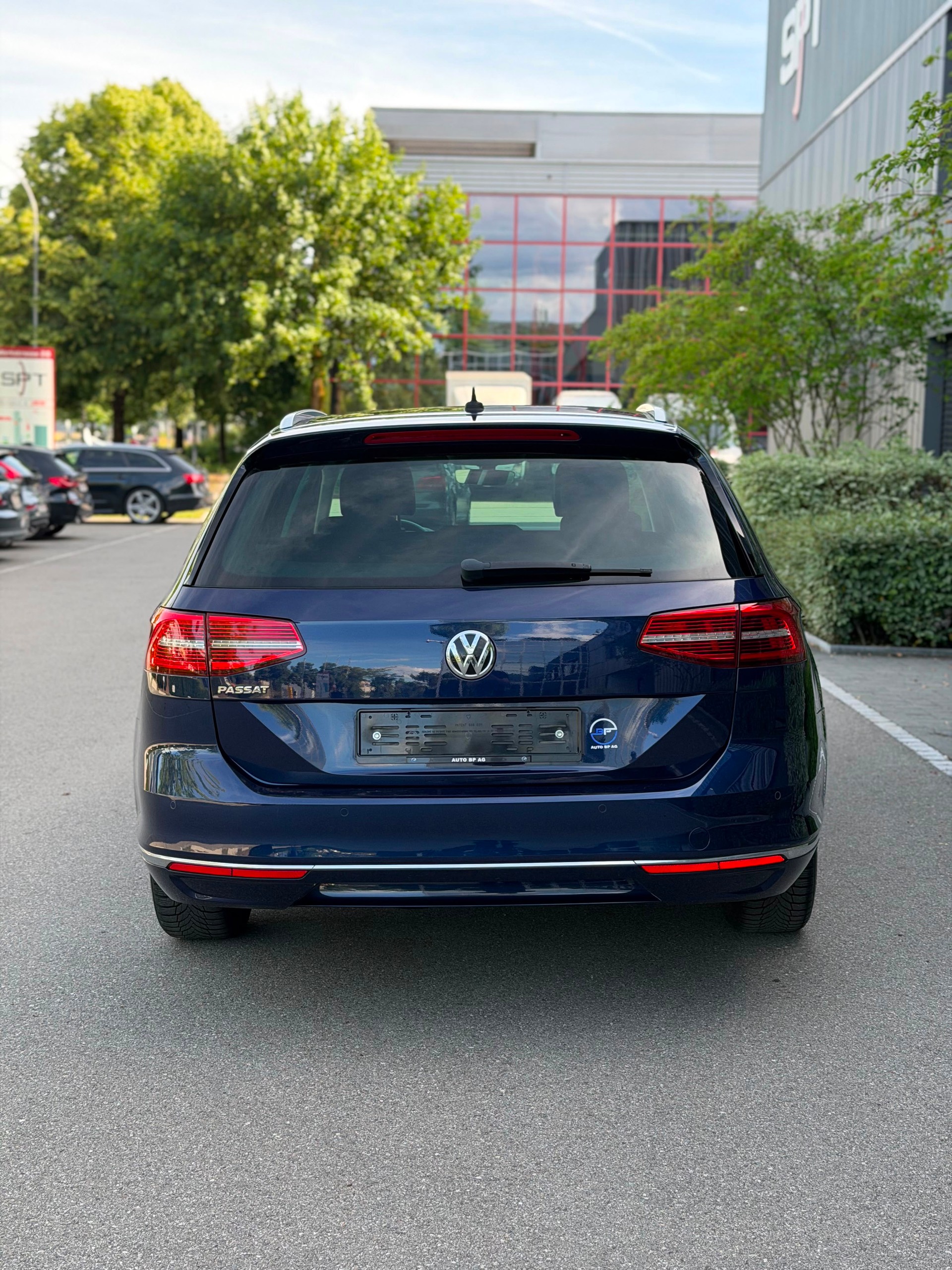 VW Passat Variant 2.0 TDI BMT Highline DSG-image-4