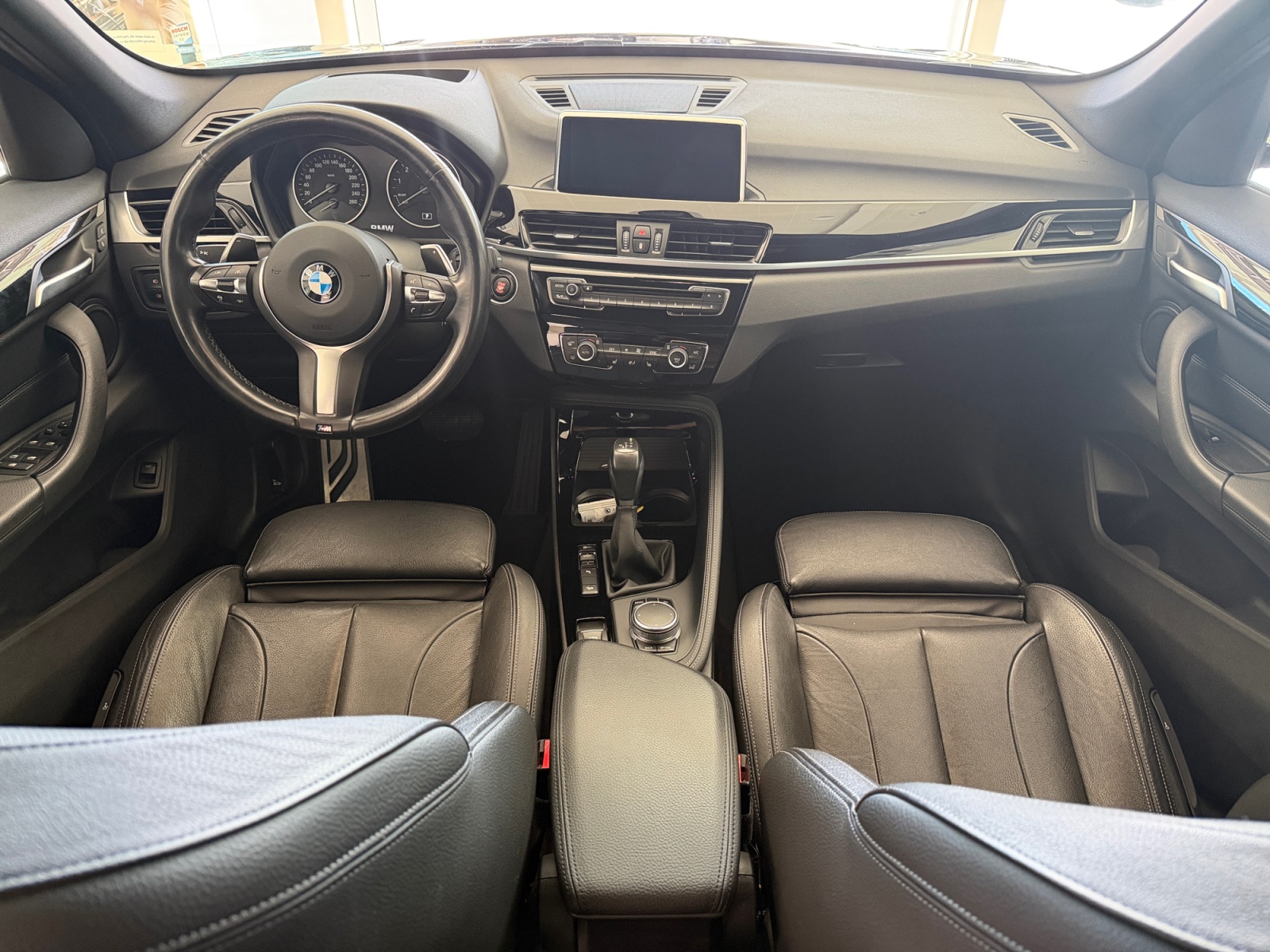 BMW X1 xDrive 25i M Sport Steptronic-image-11