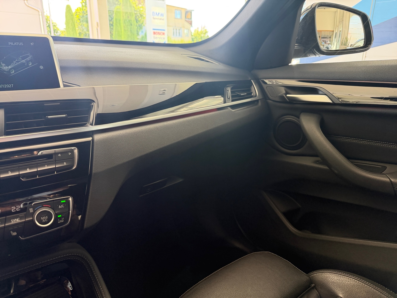BMW X1 xDrive 25i M Sport Steptronic-image-17