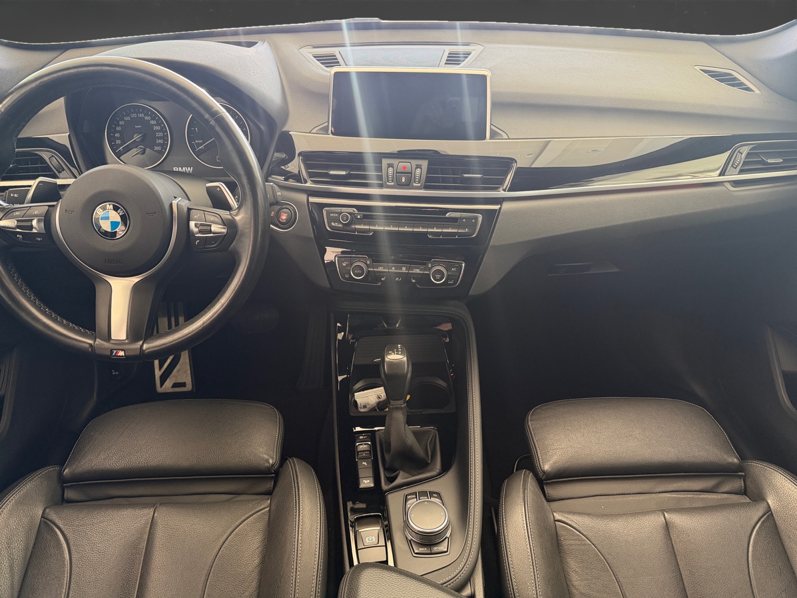 BMW X1 xDrive 25i M Sport Steptronic-image-14