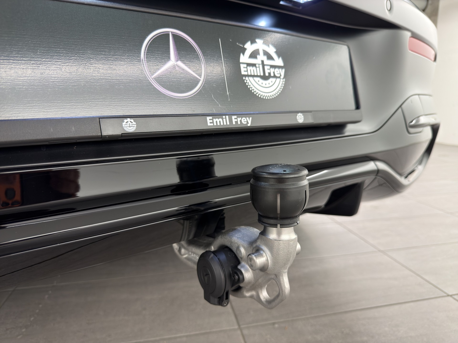 MERCEDES-BENZ GLB 220 4matic-image-14