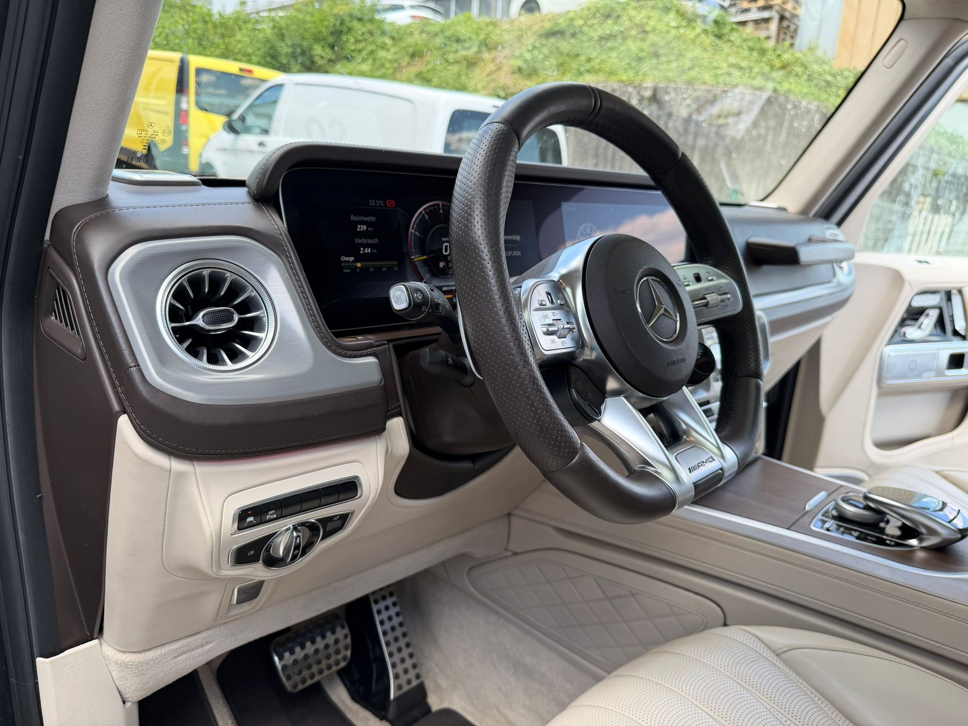 MERCEDES-BENZ G 63 AMG Speedshift Plus G-Tronic-image-16