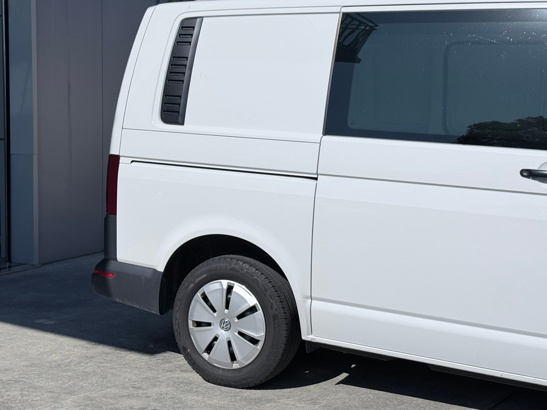VW T6.1 2.0 TDI 4Motion-image-5