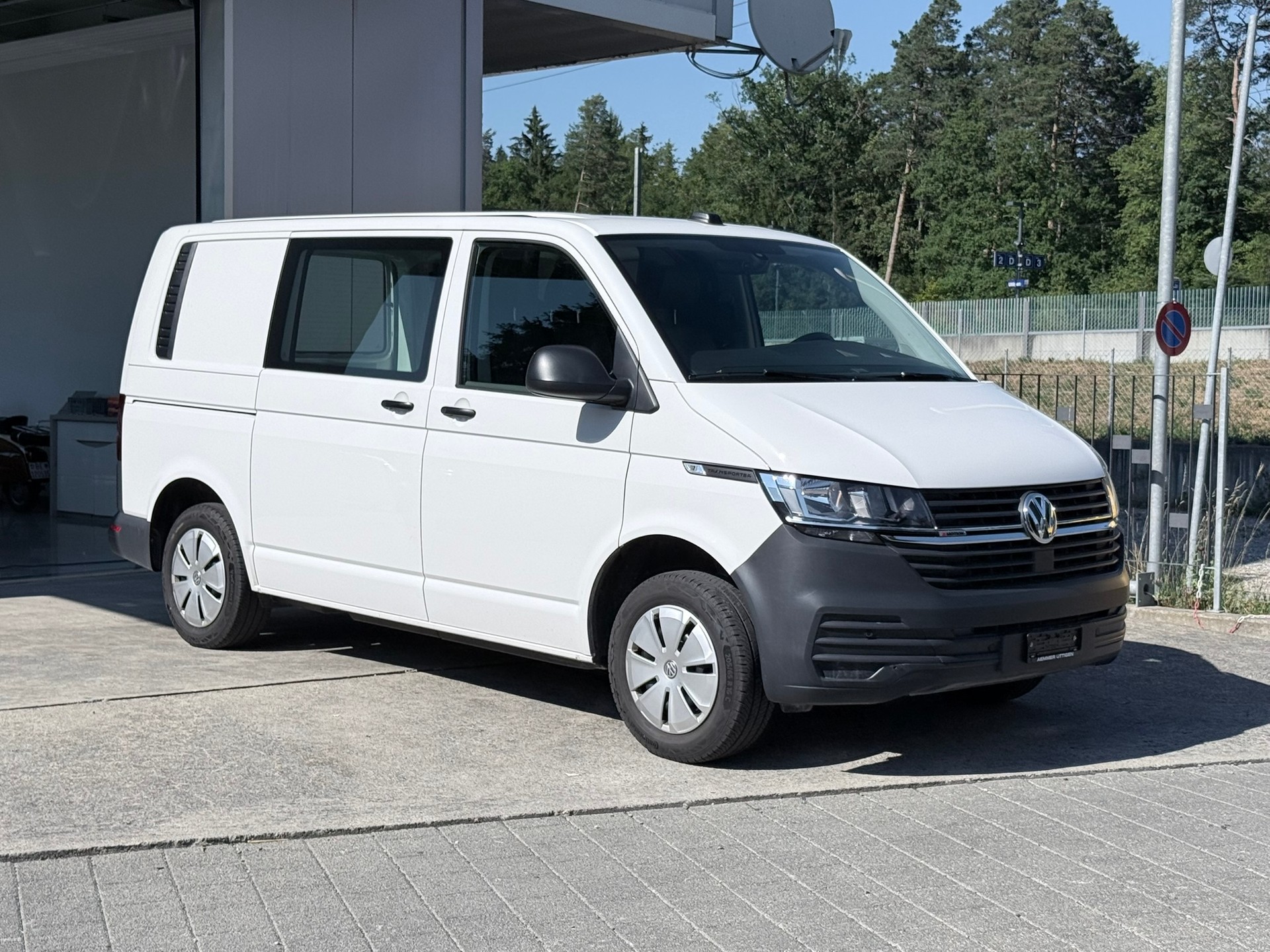 VW T6.1 2.0 TDI 4Motion-image-2