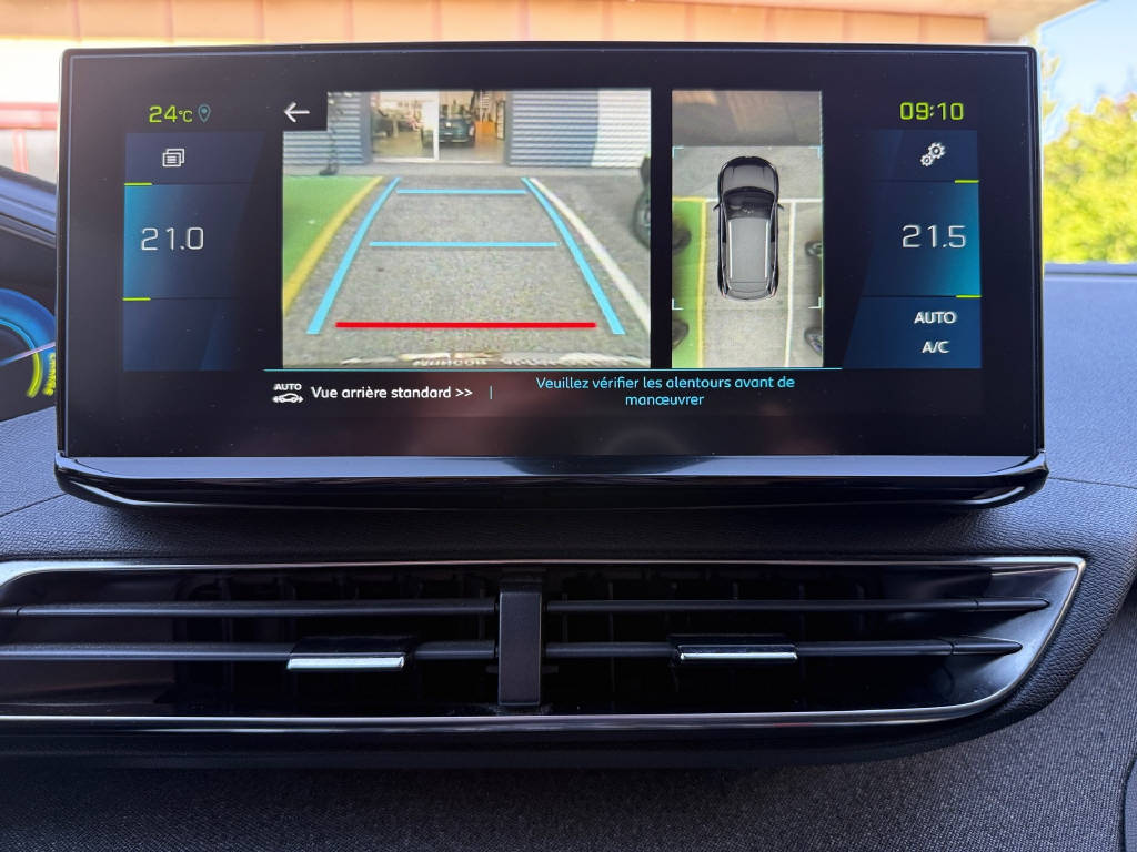 PEUGEOT 3008 Plug-in Hybrid 225ch e-EAT8 Allure Pack-image-10