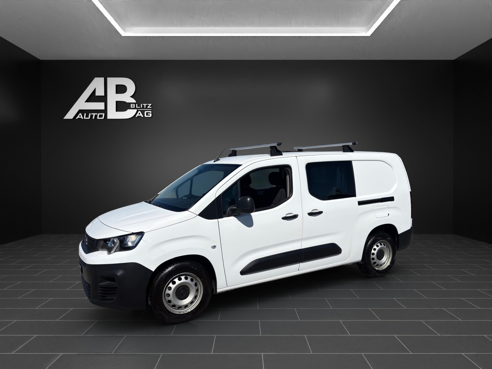 PEUGEOT Partner 1.5 Blue HDi s/s Pro Vertiefte Kabine * 5-Plätzer *-image-1