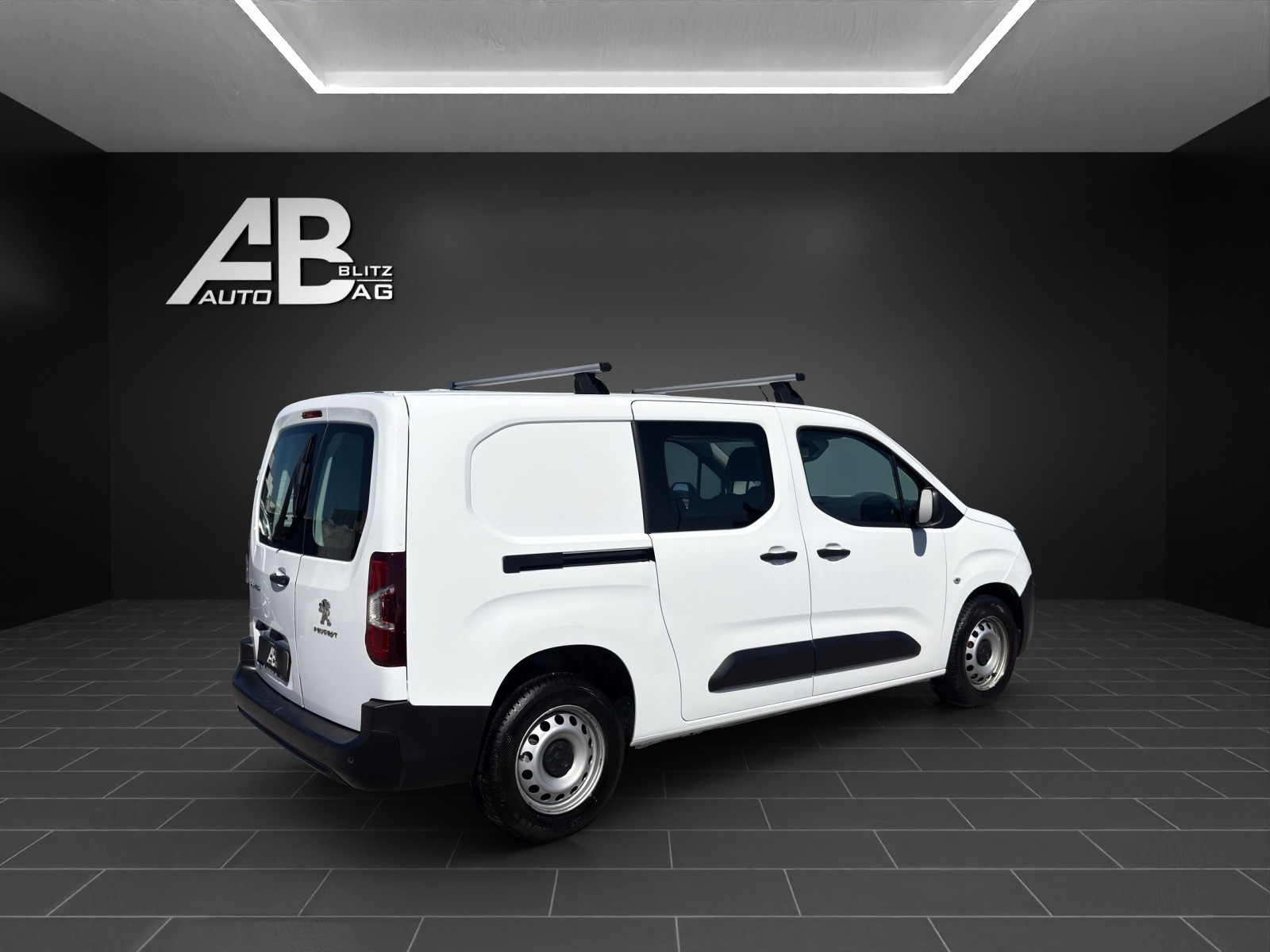 PEUGEOT Partner 1.5 Blue HDi s/s Pro Vertiefte Kabine * 5-Plätzer *-image-4