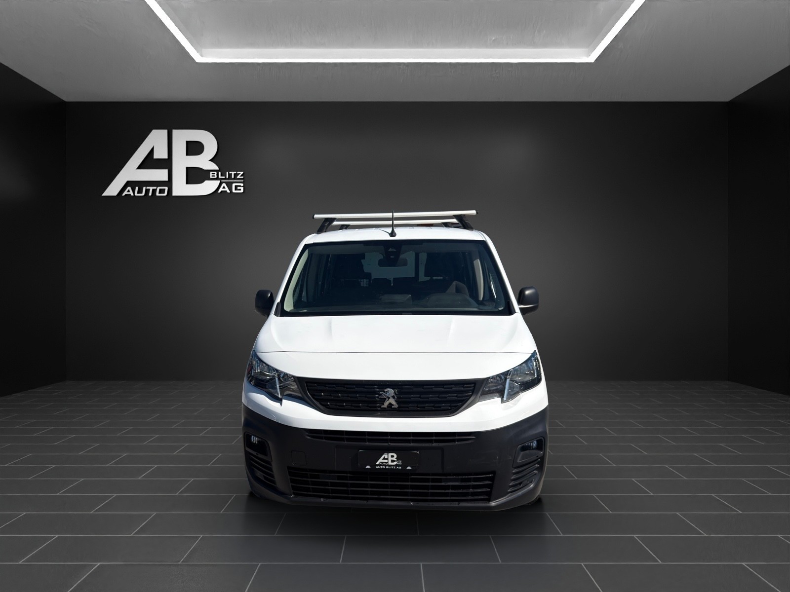 PEUGEOT Partner 1.5 Blue HDi s/s Pro Vertiefte Kabine * 5-Plätzer *-image-0