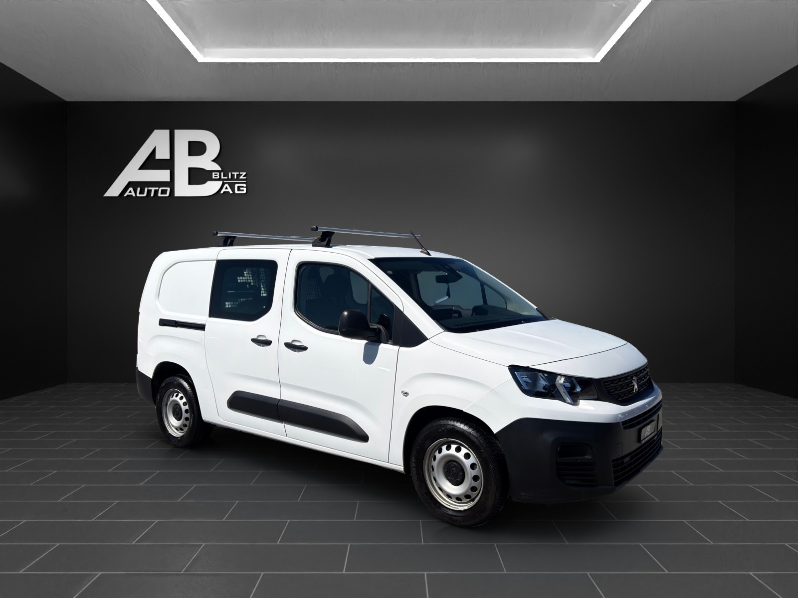 PEUGEOT Partner 1.5 Blue HDi s/s Pro Vertiefte Kabine * 5-Plätzer *-image-5