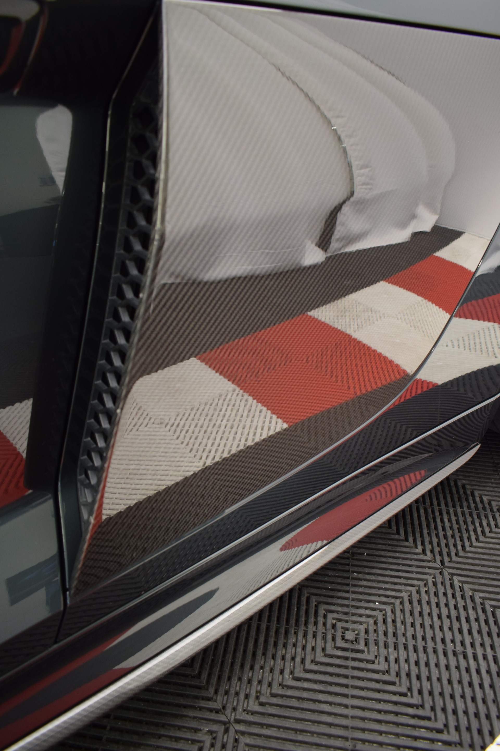 AUDI R8 Spyder 5.2 plus S-Tronic "Audi Individual Camouflage grün"-image-10