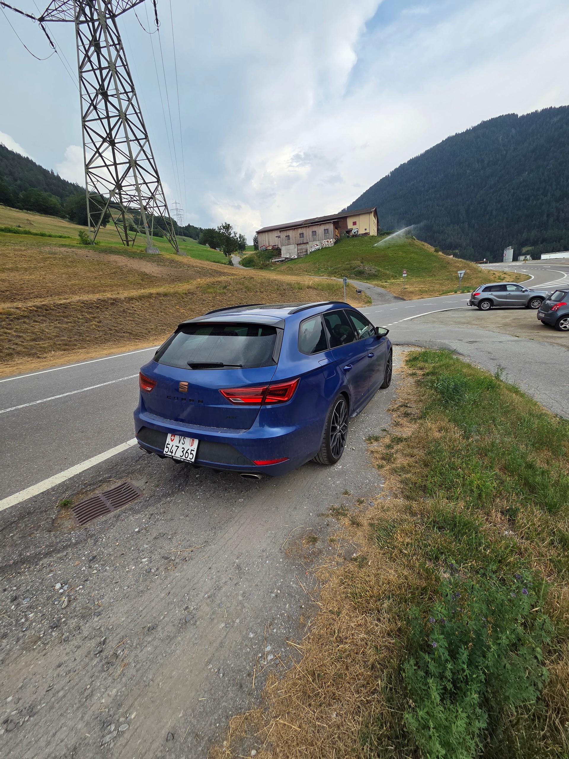 SEAT 2.0 TSI 300 Sw. Cupra 4Dr. DSG-image-1