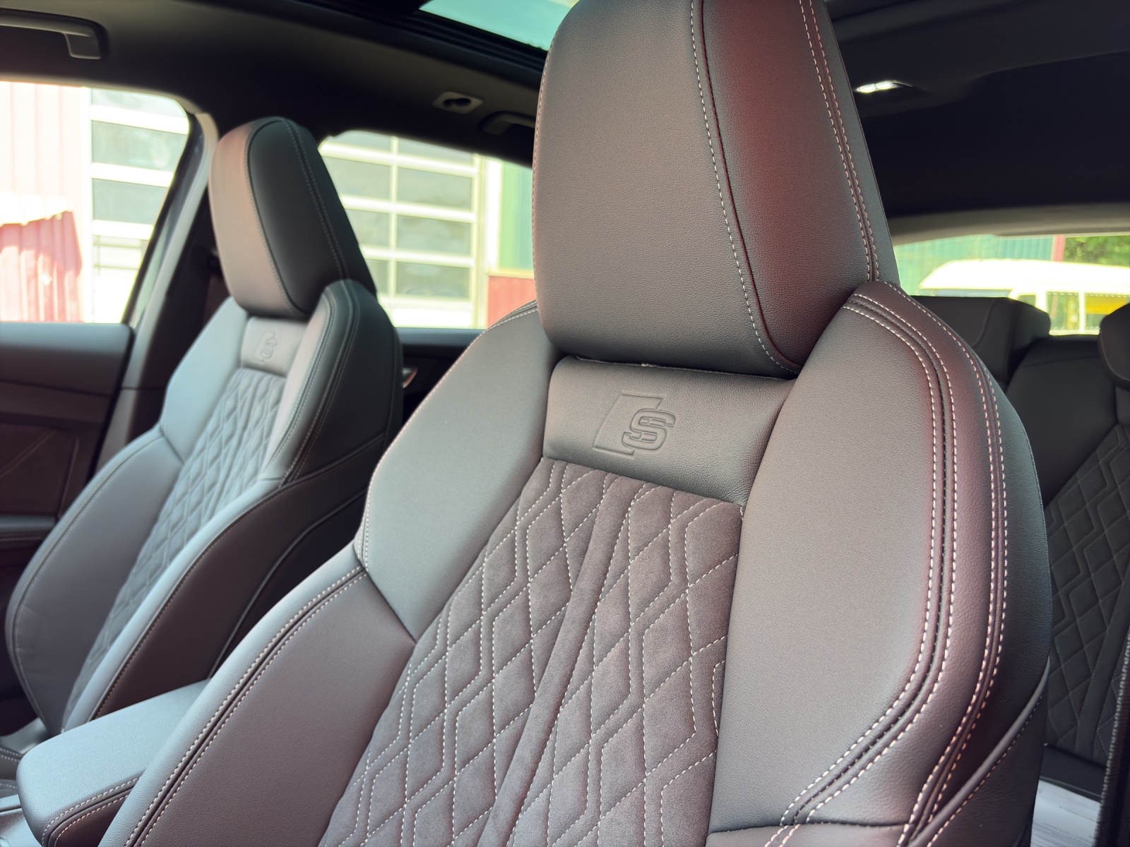 AUDI Q4 e-tron SUV quattro performance-image-14