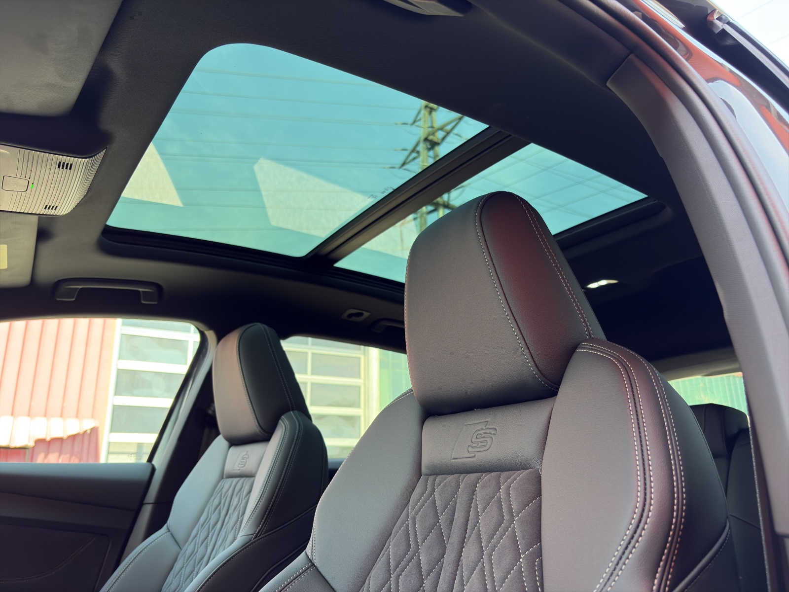 AUDI Q4 e-tron SUV quattro performance-image-13