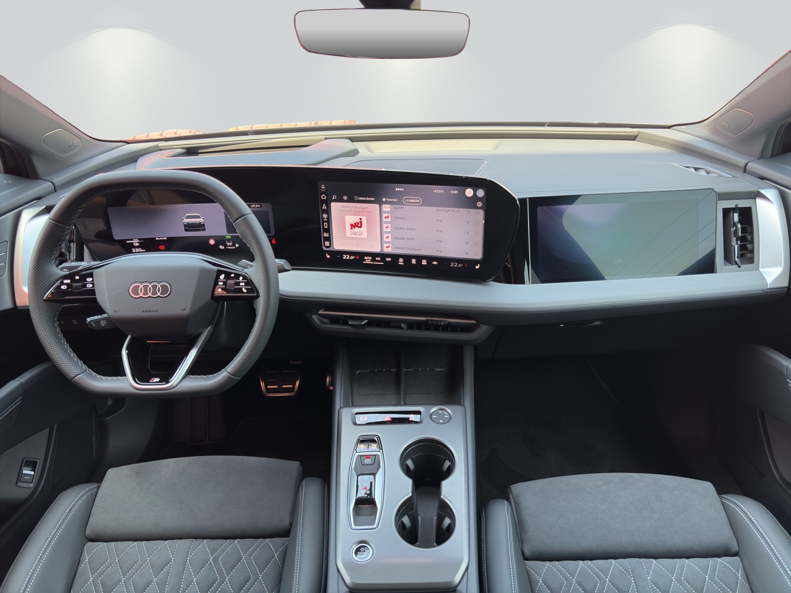 AUDI Q4 e-tron SUV quattro performance-image-6