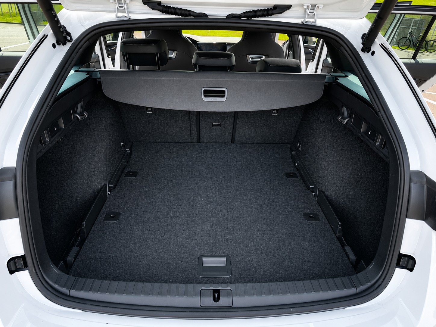SKODA 2.0 TDI SportLine 4x4 DSG-image-3