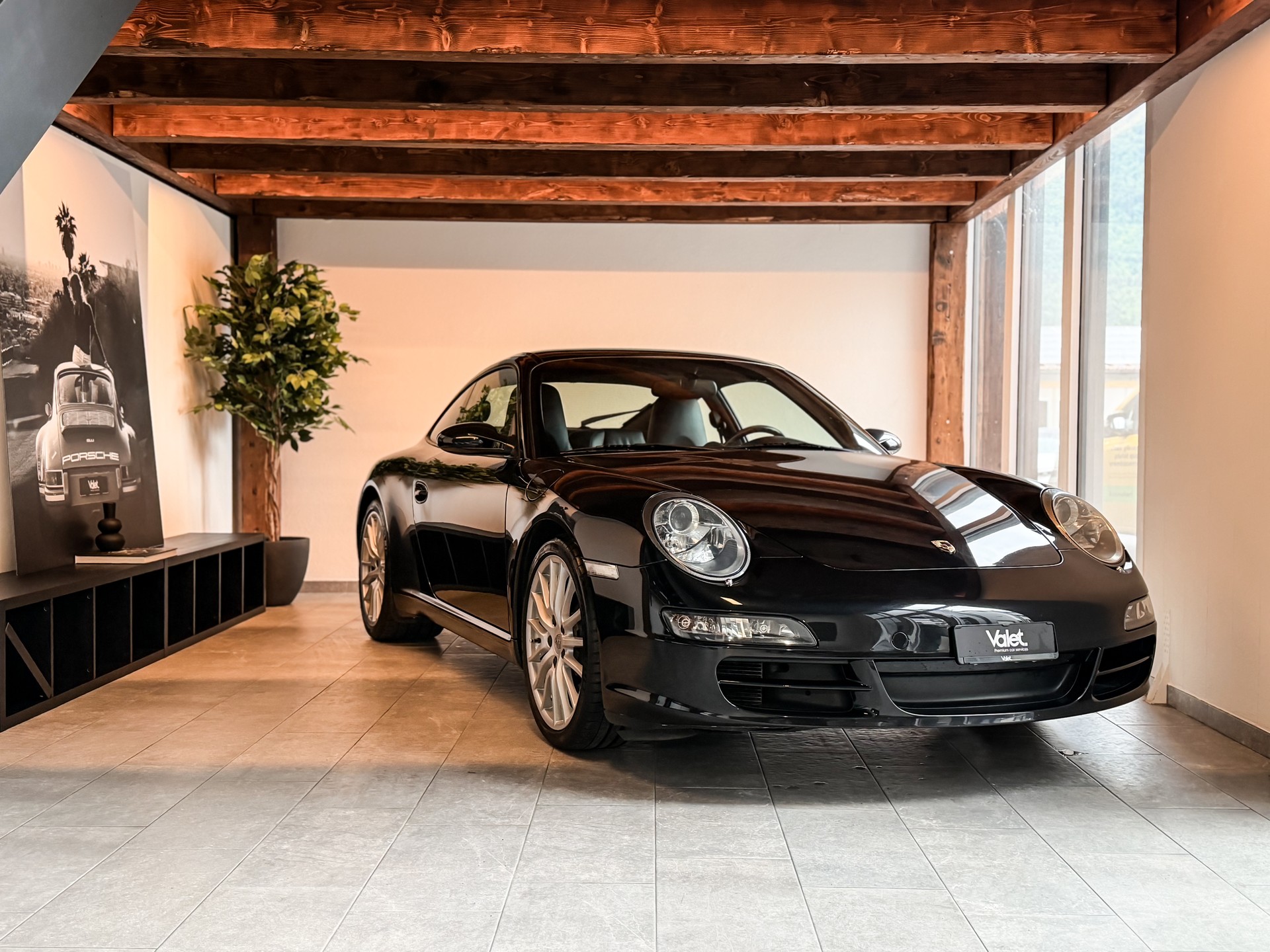 PORSCHE 911 Carrera S-image-0