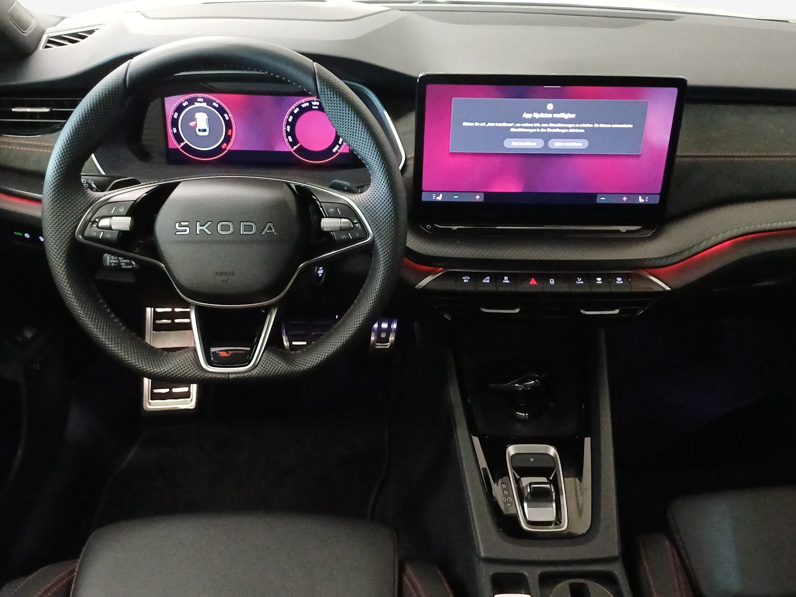 SKODA Octavia Combi 2.0 TSI DSG RS 30 Years Edition-image-8