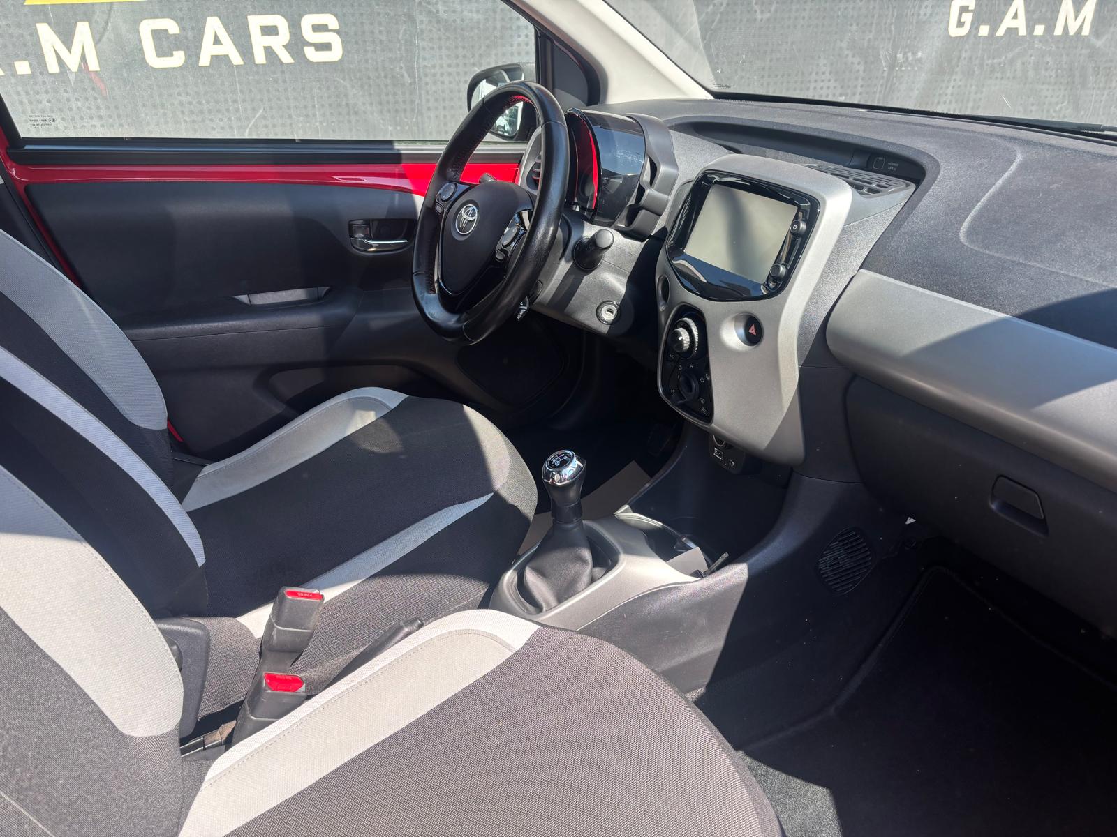 TOYOTA Aygo 1.0 VVT-i x-image-9