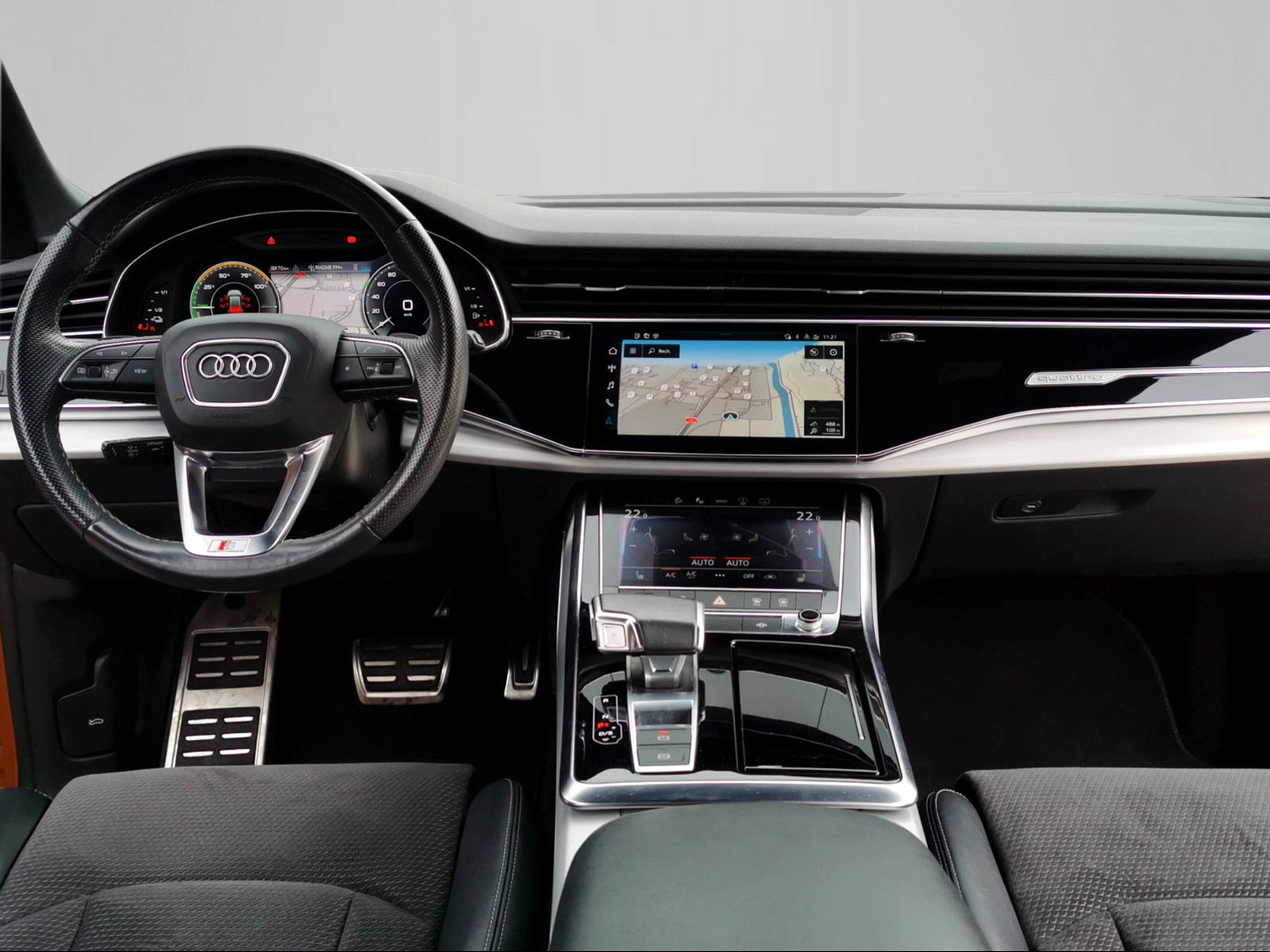 AUDI Q8 55 TFSI e quattro PHEV tiptronic-image-6