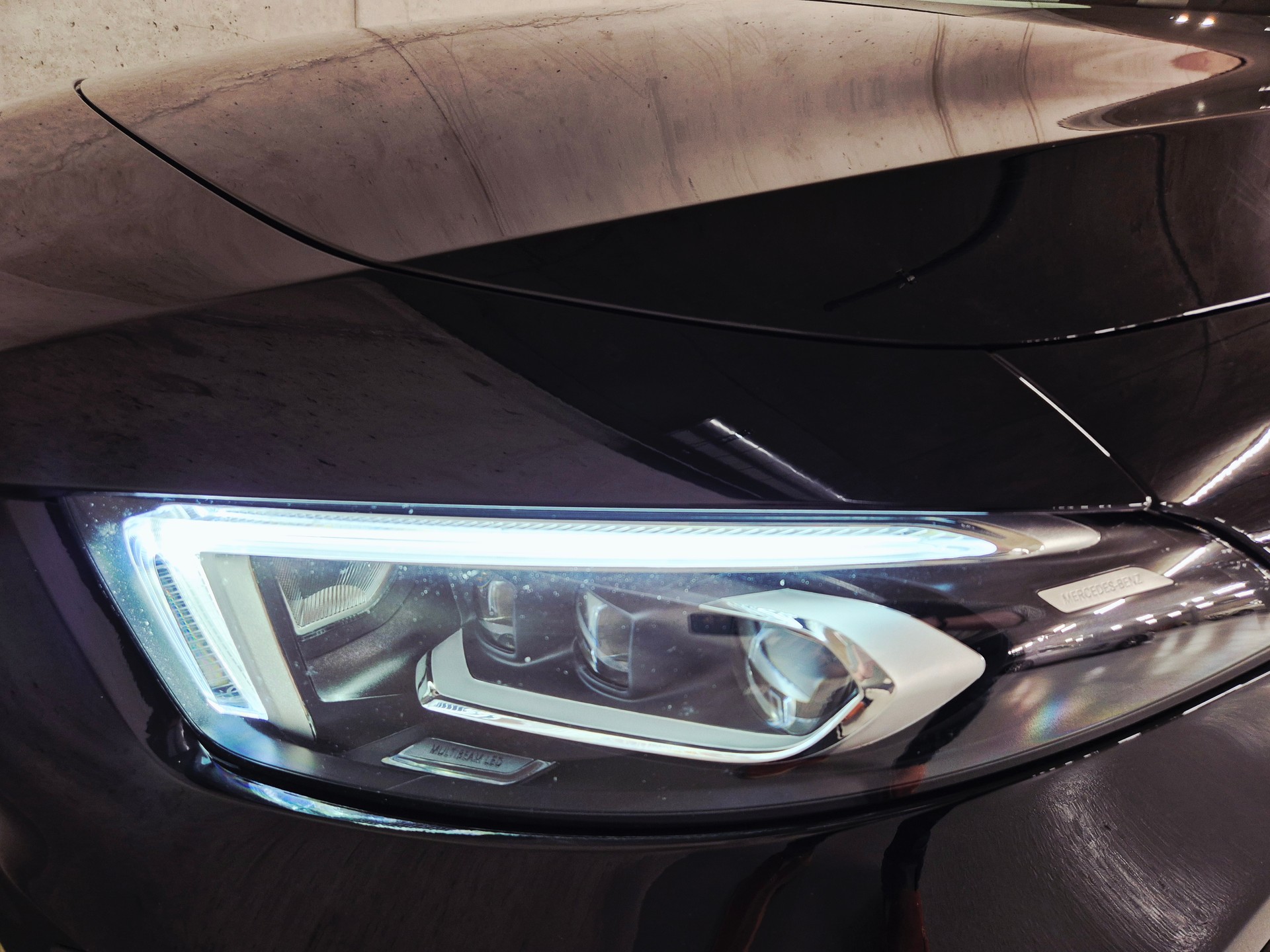 MERCEDES-BENZ A 250 AMG Line 7G-DCT-image-18