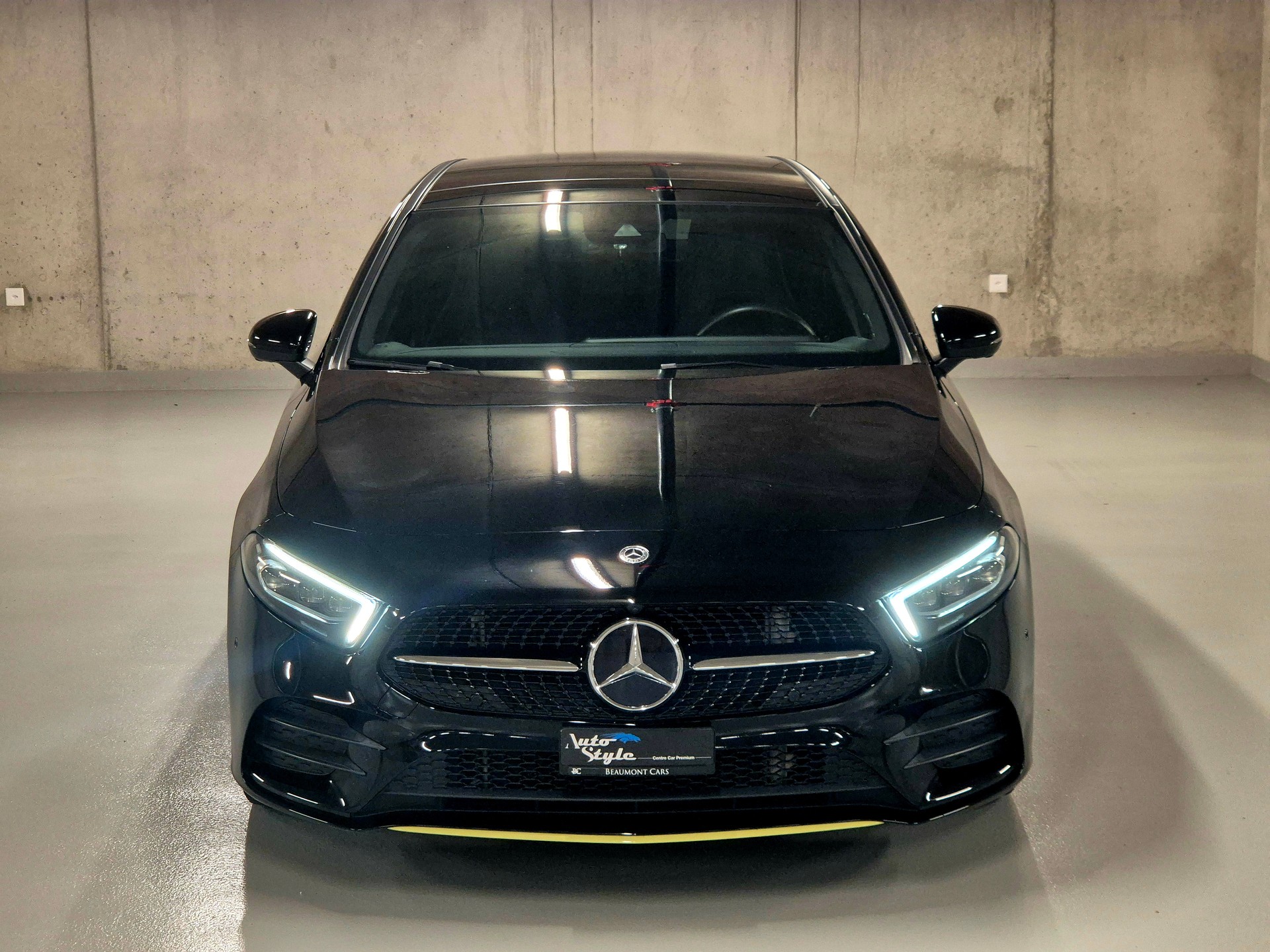 MERCEDES-BENZ A 250 AMG Line 7G-DCT-image-1