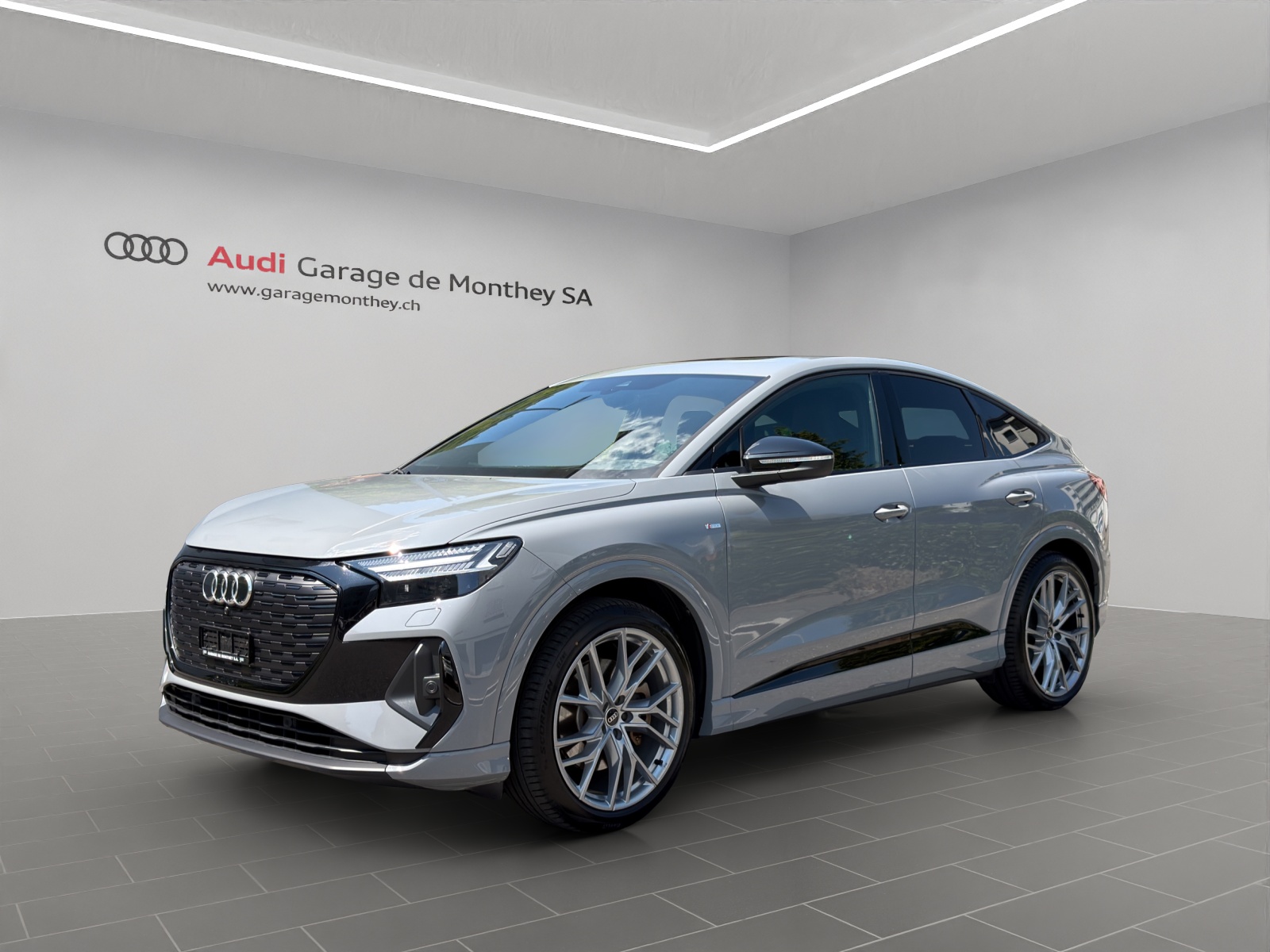 AUDI Q4 Sportback e-tron 50 quattro — slika 1