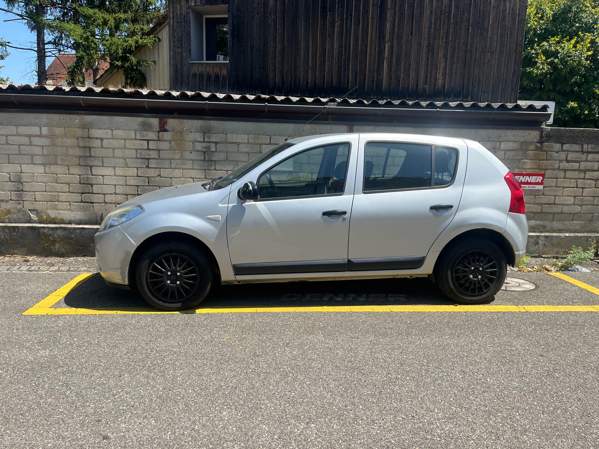 DACIA 1.6 Ambiance-image-0