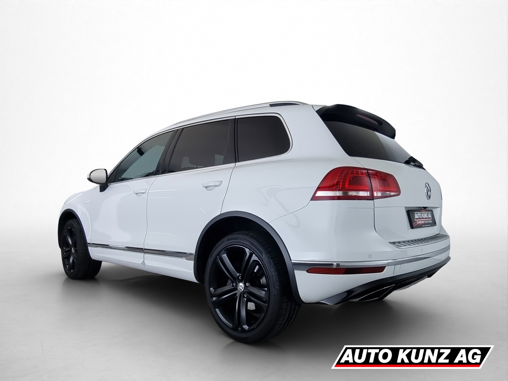VW Touareg 3.0 V6 TDI 262 BlueMT-image-3
