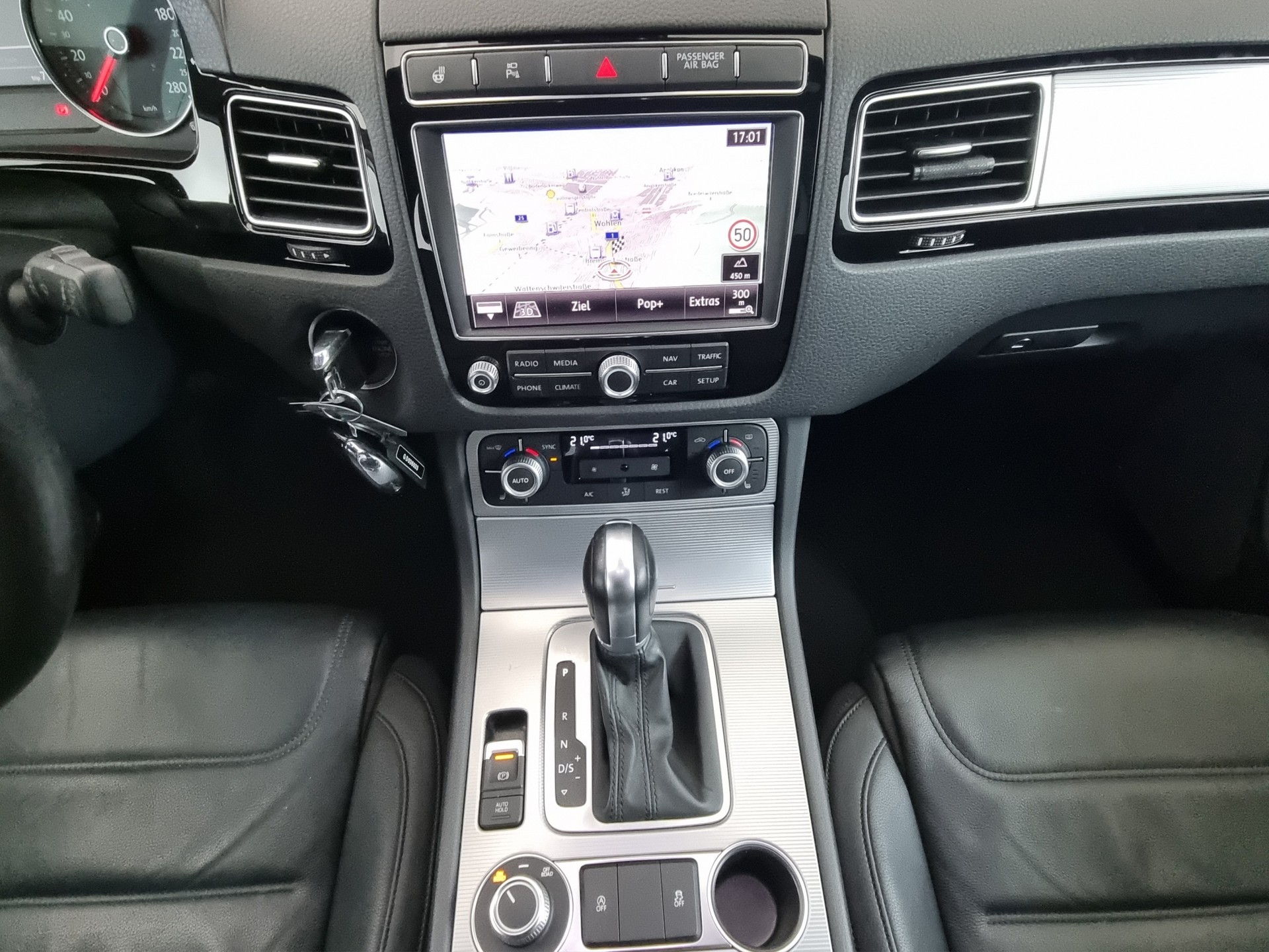 VW Touareg 3.0 V6 TDI 262 BlueMT-image-9