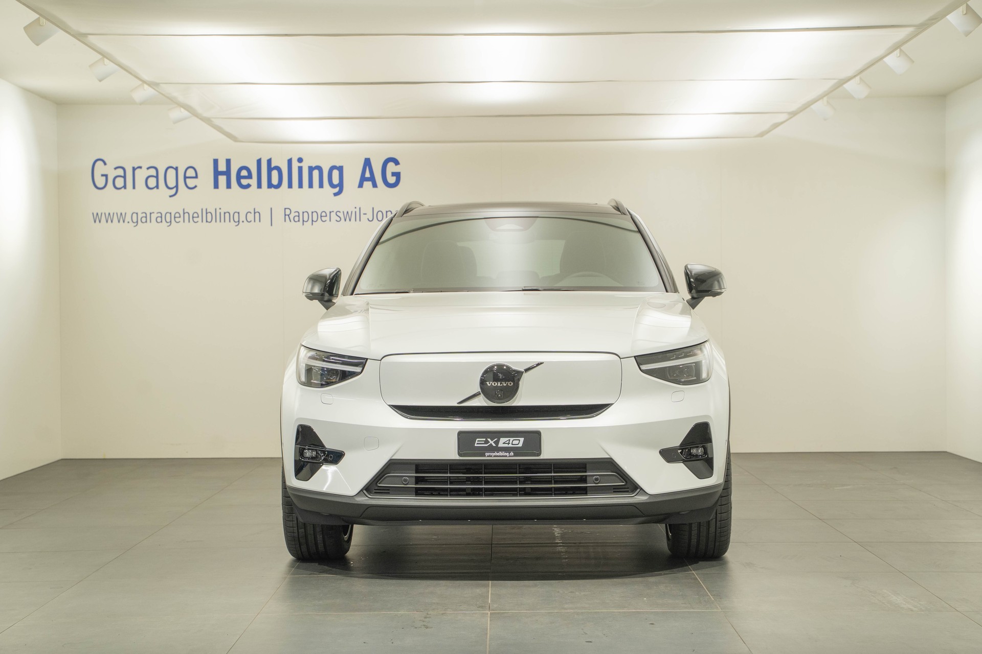 VOLVO EX40 Twin Black Edition AWD-image-1