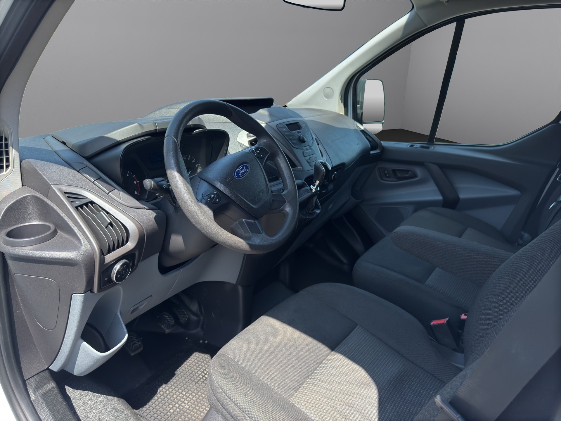 FORD Transit Custom Van 250 L1H1 Ambiente-image-11