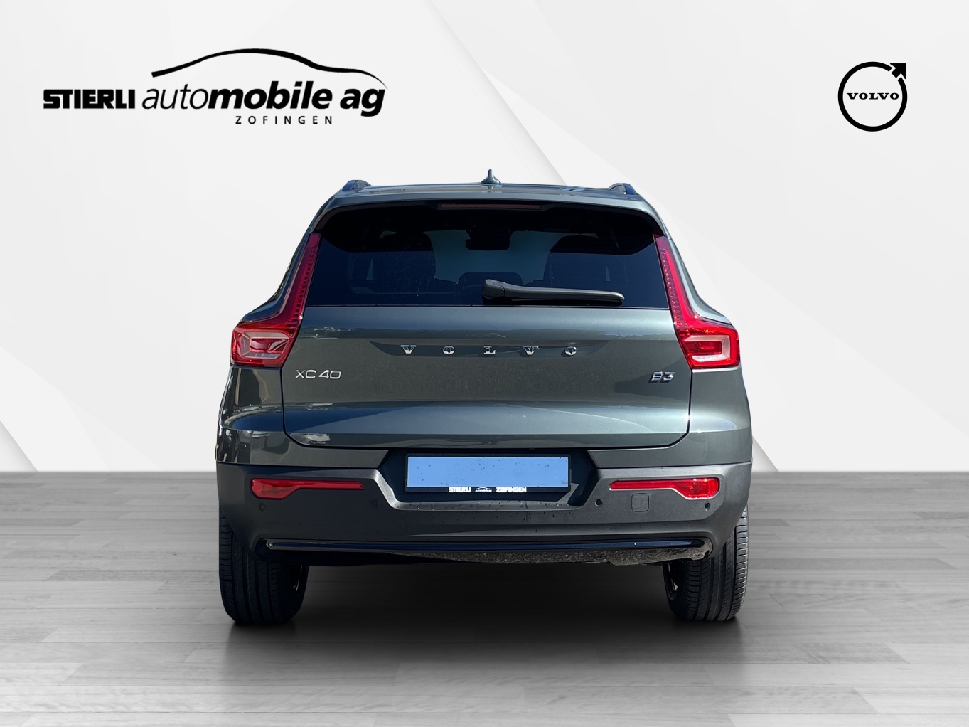 VOLVO XC40 2.0 B3 MH Plus Dark-image-5