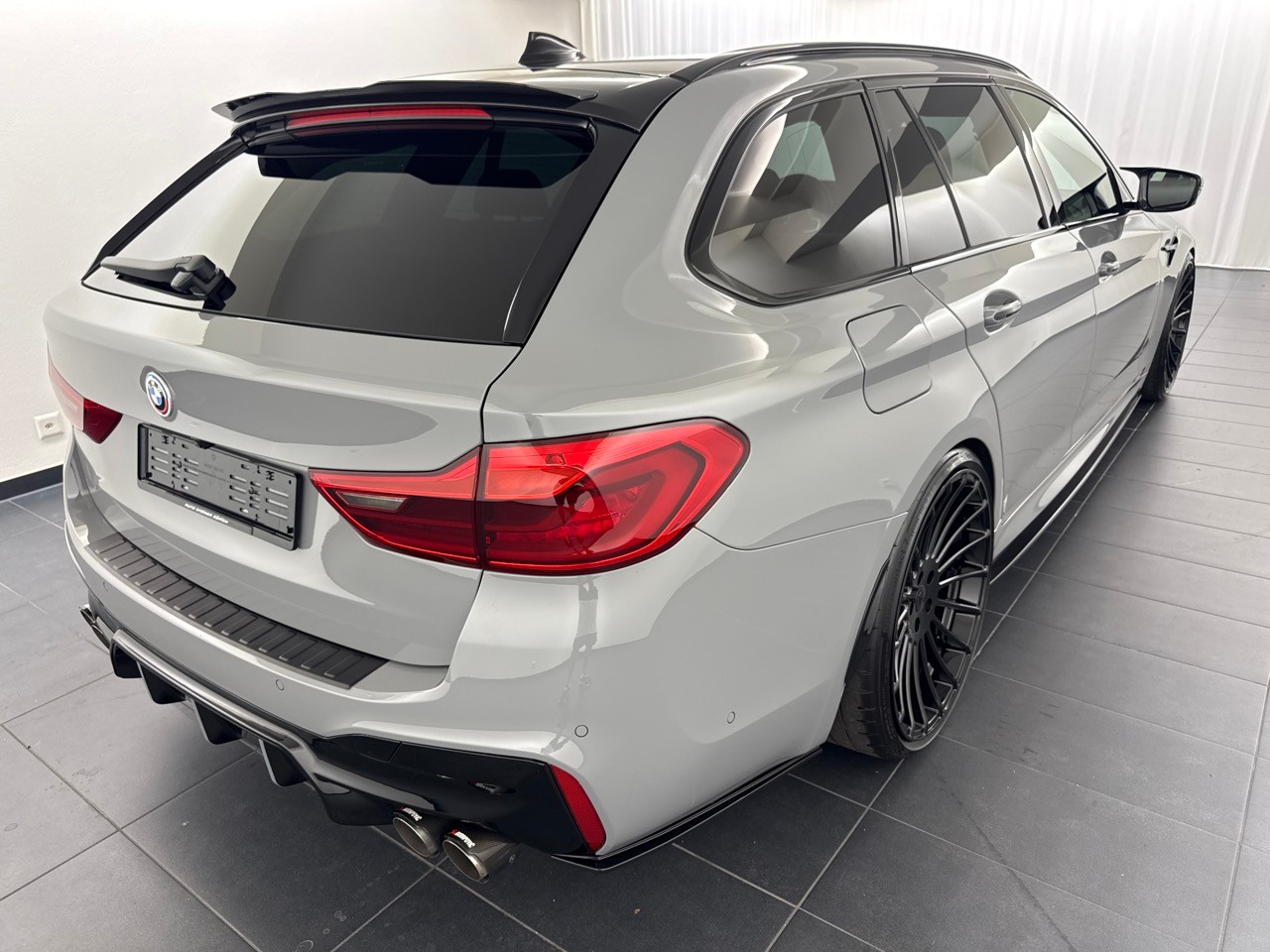 BMW 530d xDrive Touring ''Umbau im M5-Look''-image-2