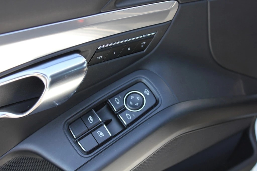 PORSCHE Cayman S 3.4 PDK-image-7
