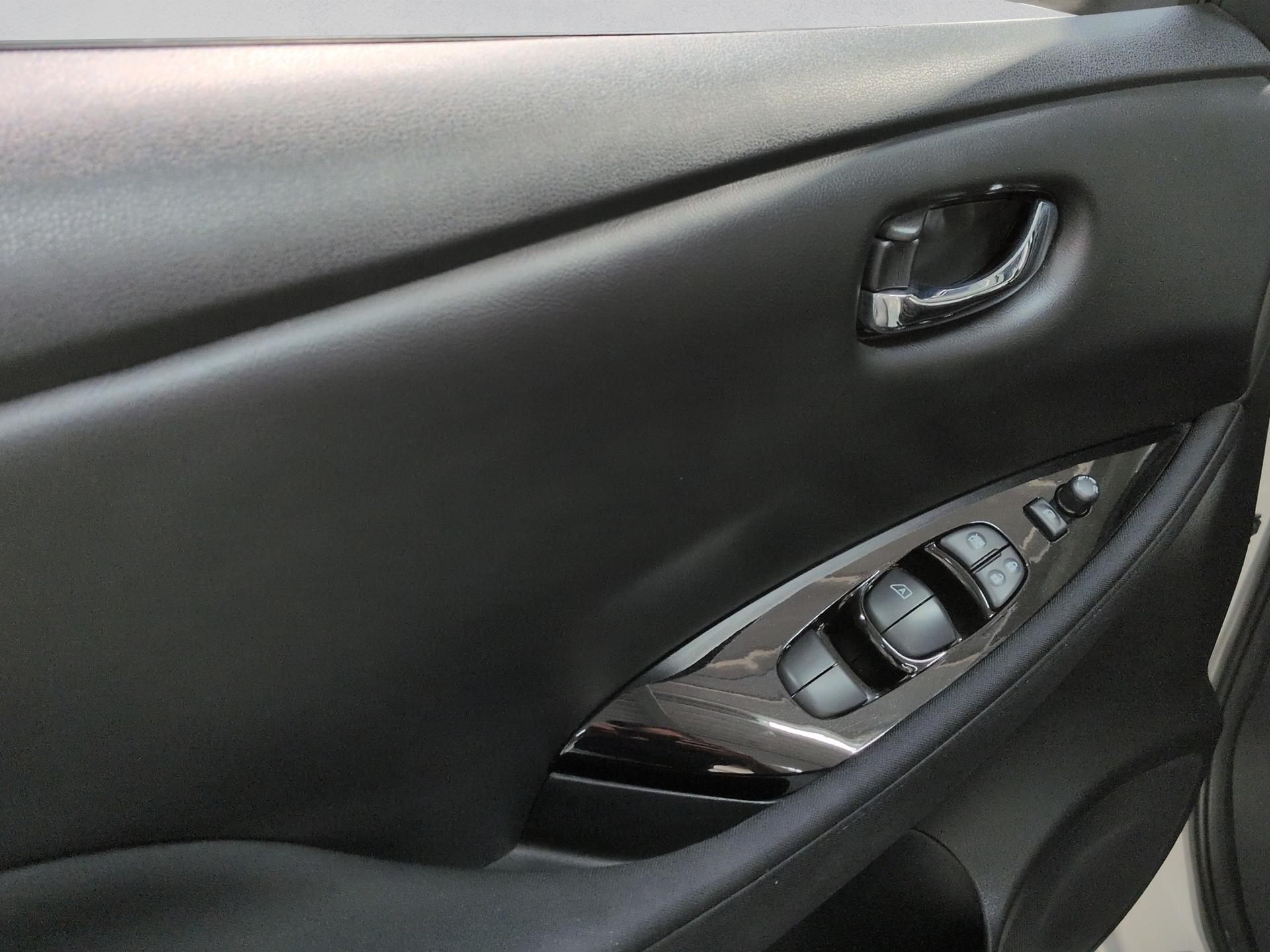 NISSAN Leaf N-Connecta (incl. battery)-image-18