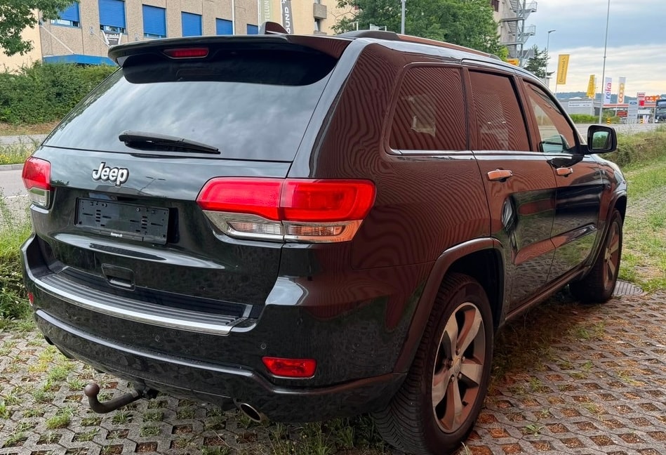 JEEP Grand Cherokee 3.0 CRD Overland Automatic-image-3