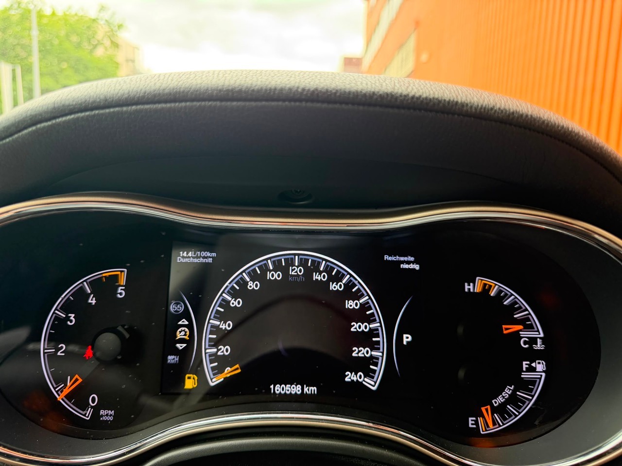 JEEP Grand Cherokee 3.0 CRD Overland Automatic-image-12