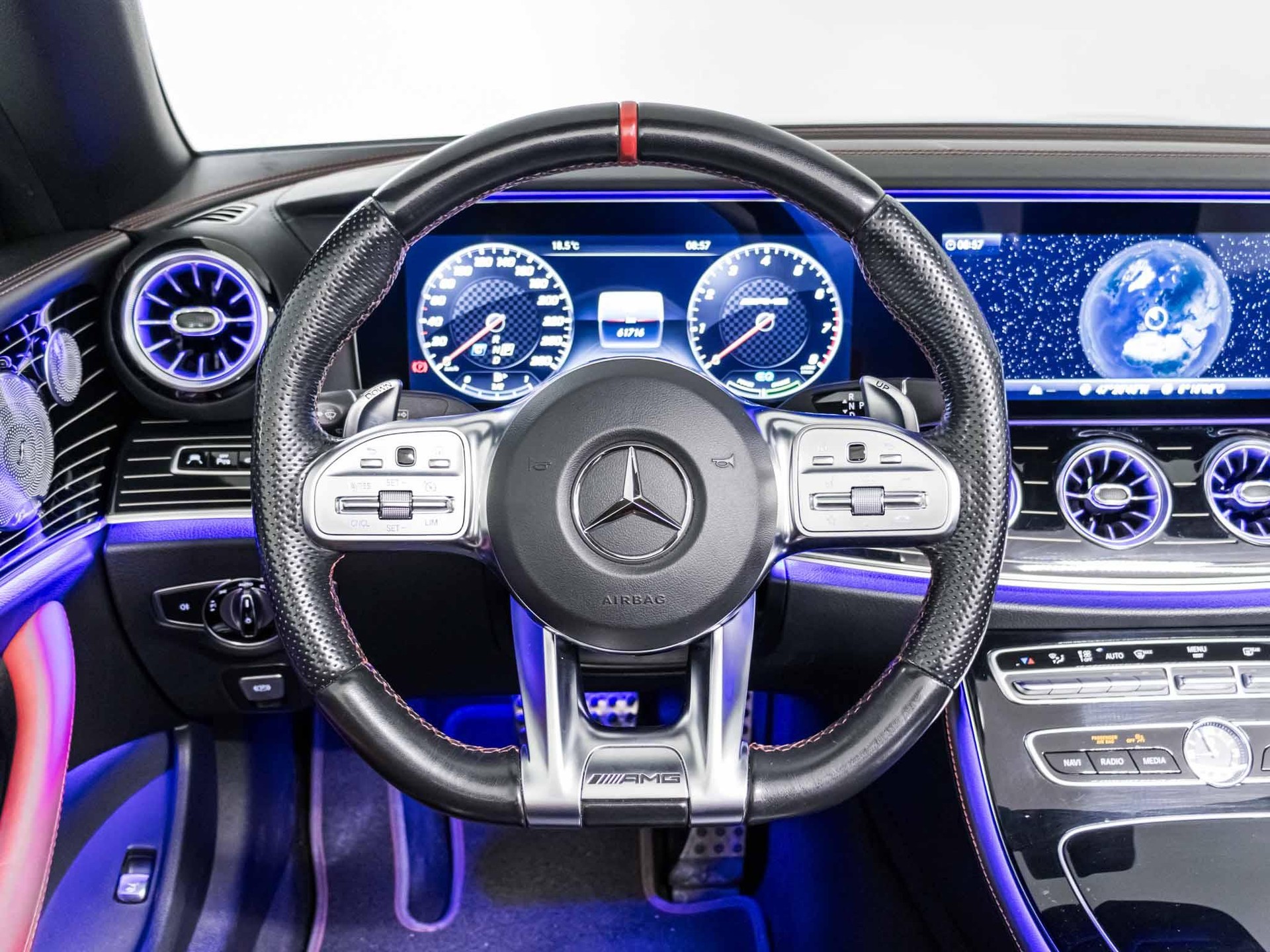 MERCEDES-BENZ E 53 AMG 4MATIC+ Cabriolet-image-10