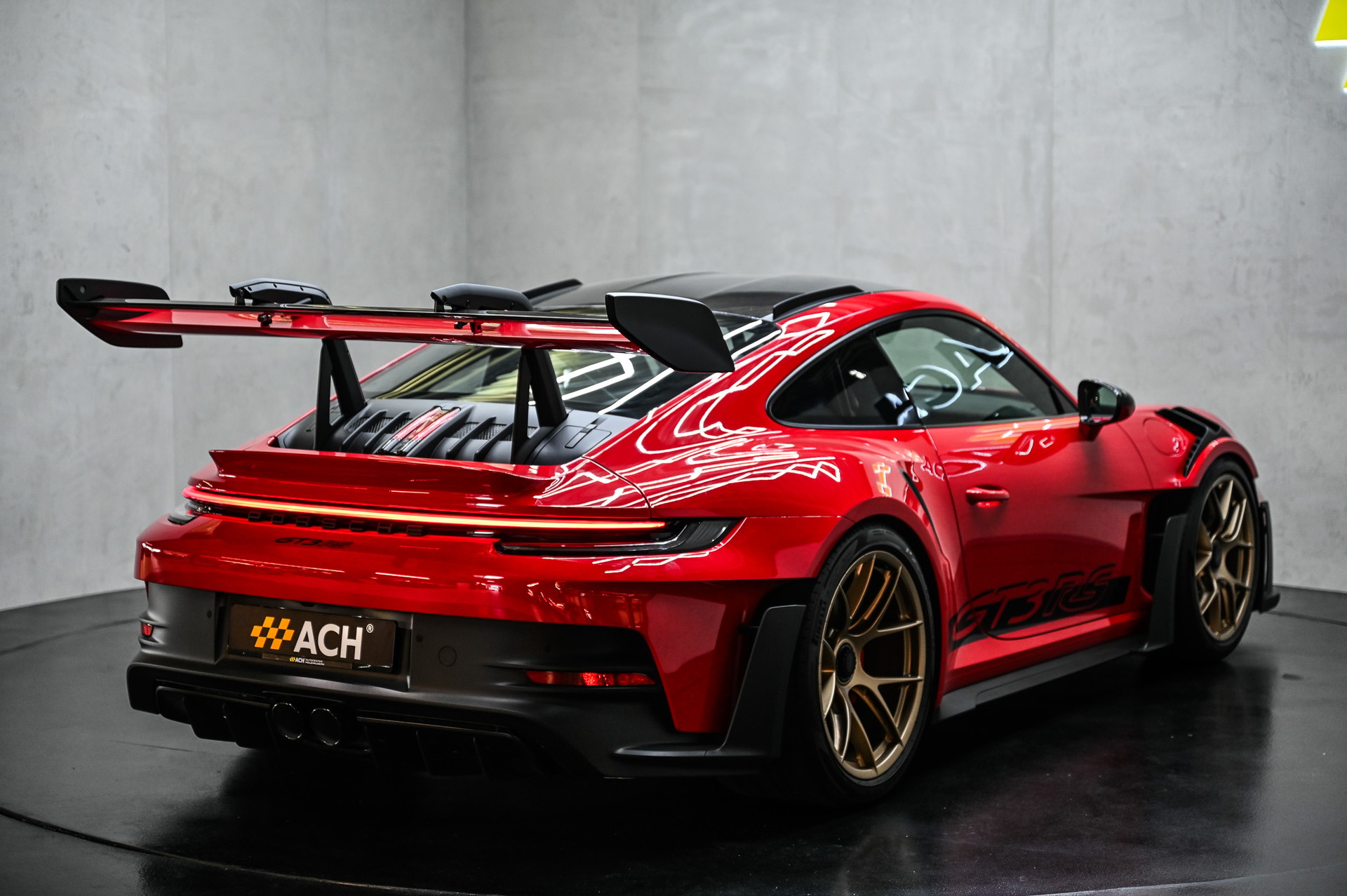 PORSCHE 911 GT3 RS PDK Weissach-Paket-image-8