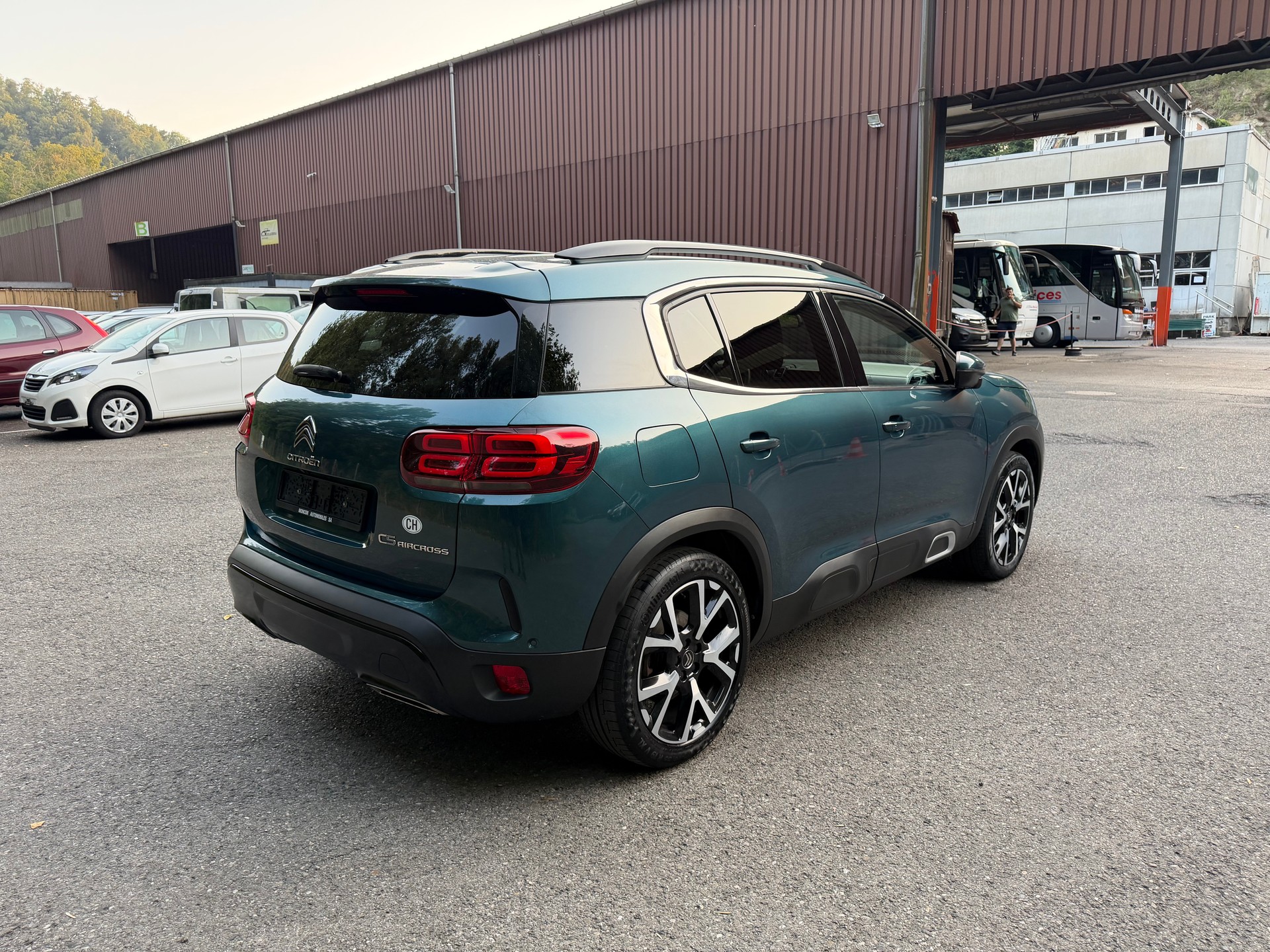 CITROEN C5 Aircross 1.5 BlueHD Shine EAT8-image-4