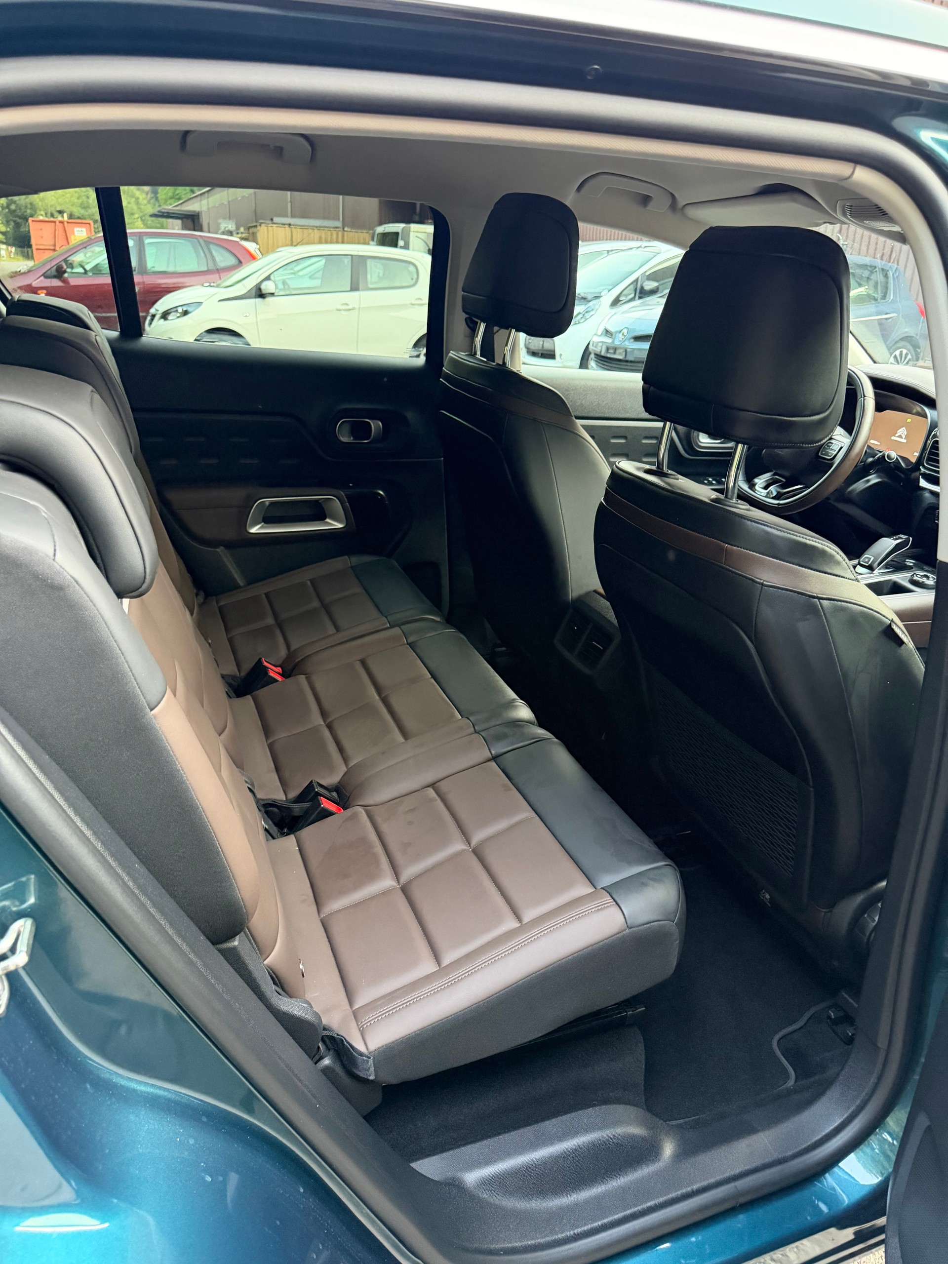 CITROEN C5 Aircross 1.5 BlueHD Shine EAT8-image-7