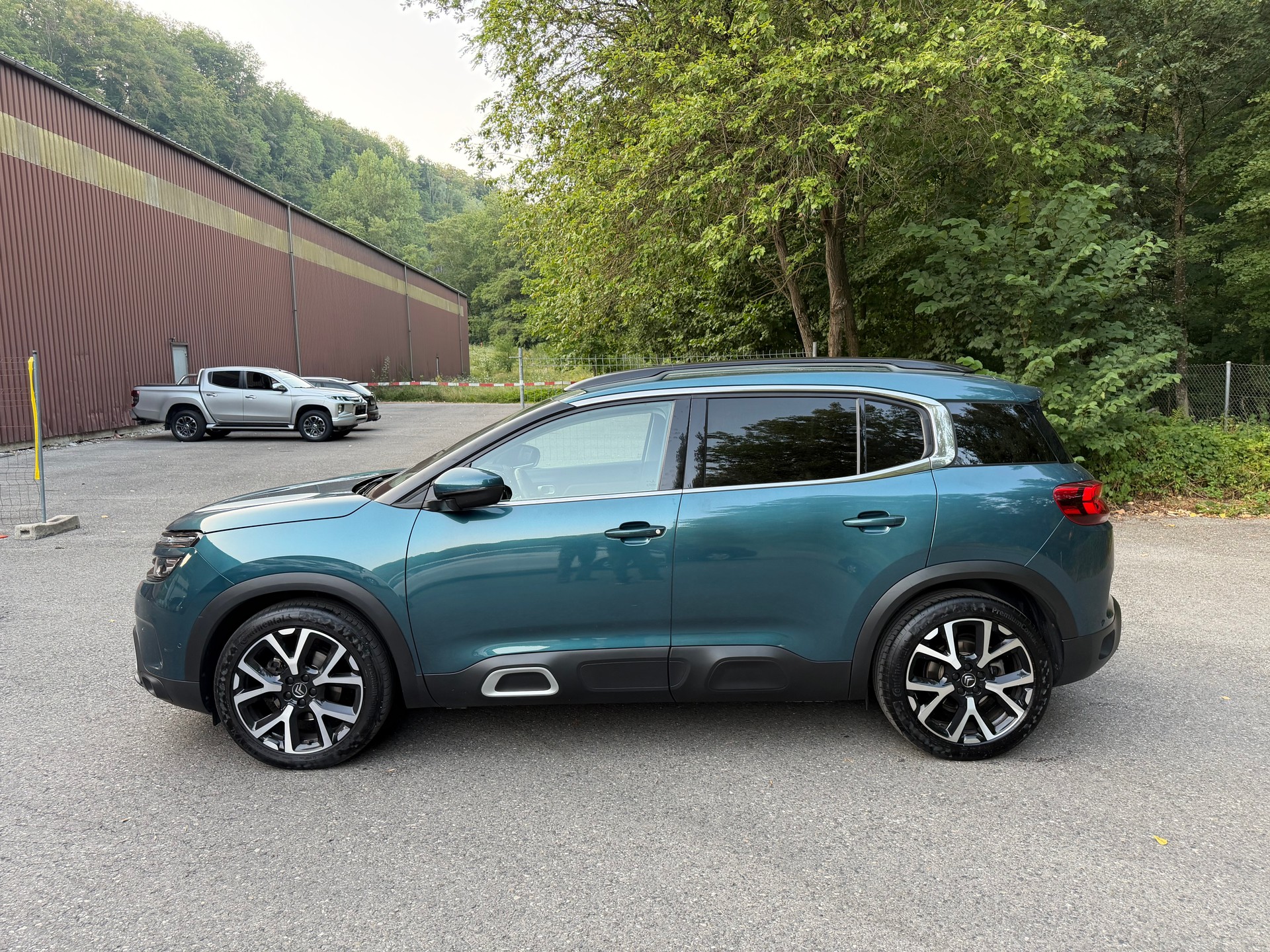 CITROEN C5 Aircross 1.5 BlueHD Shine EAT8-image-2