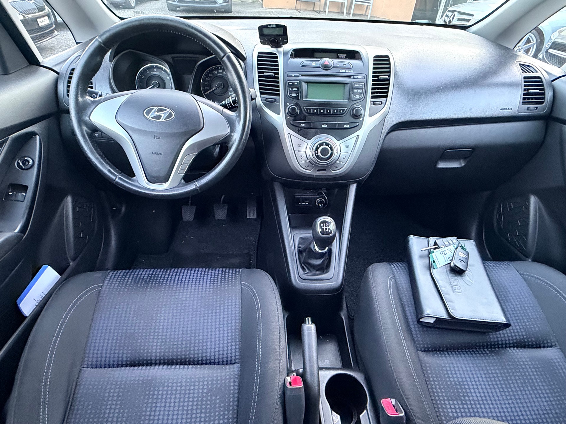 HYUNDAI iX20 1.4 Comfort-image-11