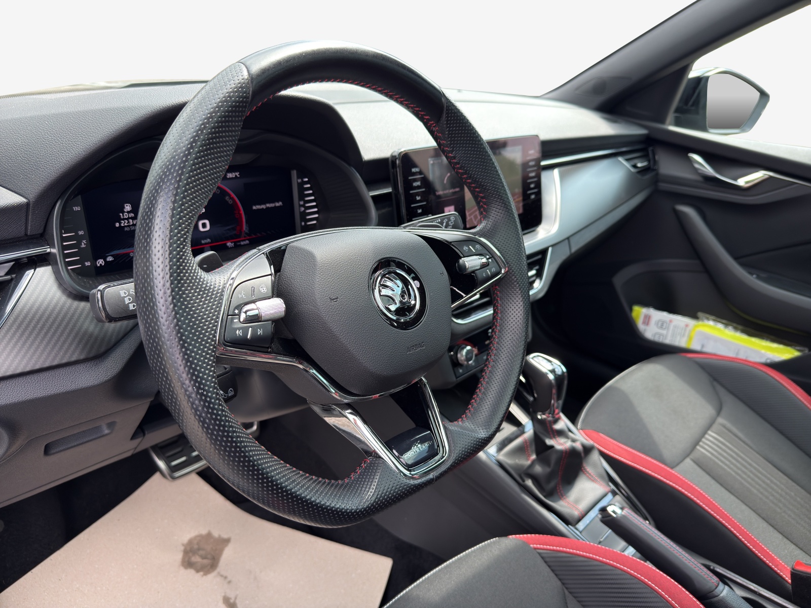 SKODA Kamiq 1.5 TSI ACT Monte Carlo DSG-image-13