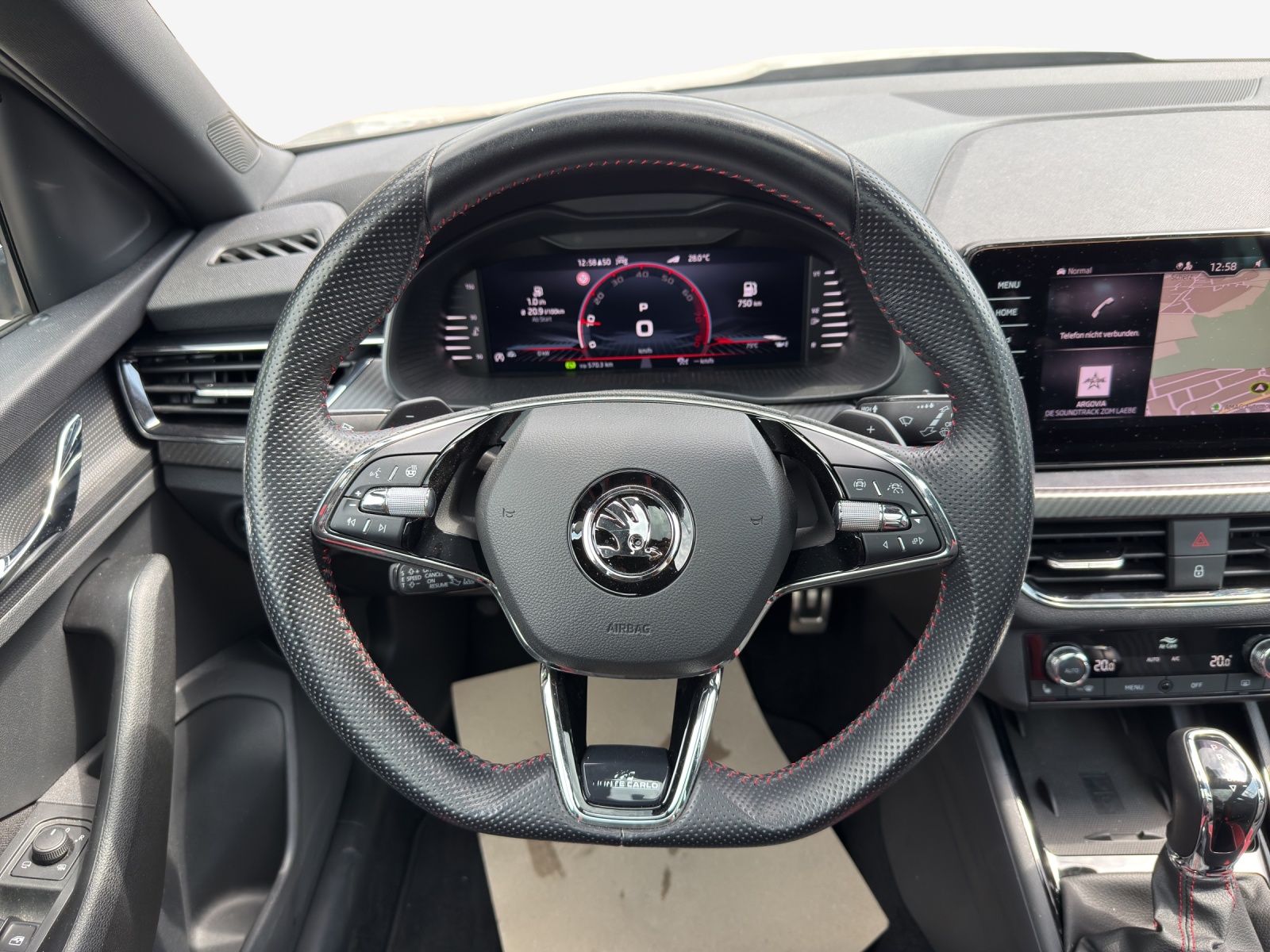 SKODA Kamiq 1.5 TSI ACT Monte Carlo DSG-image-9